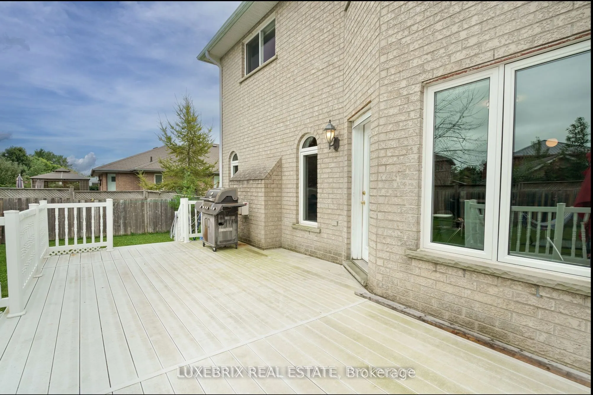 850 Leslie Drive