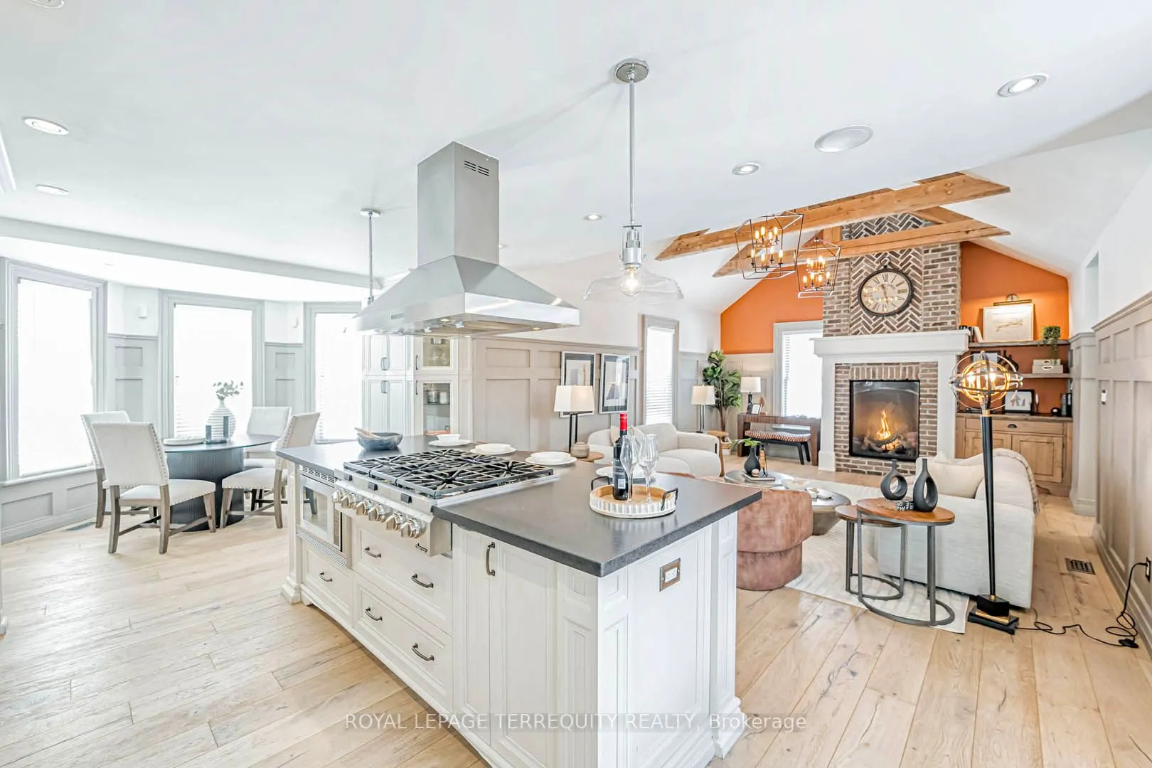 6 Aileen Lewis Court