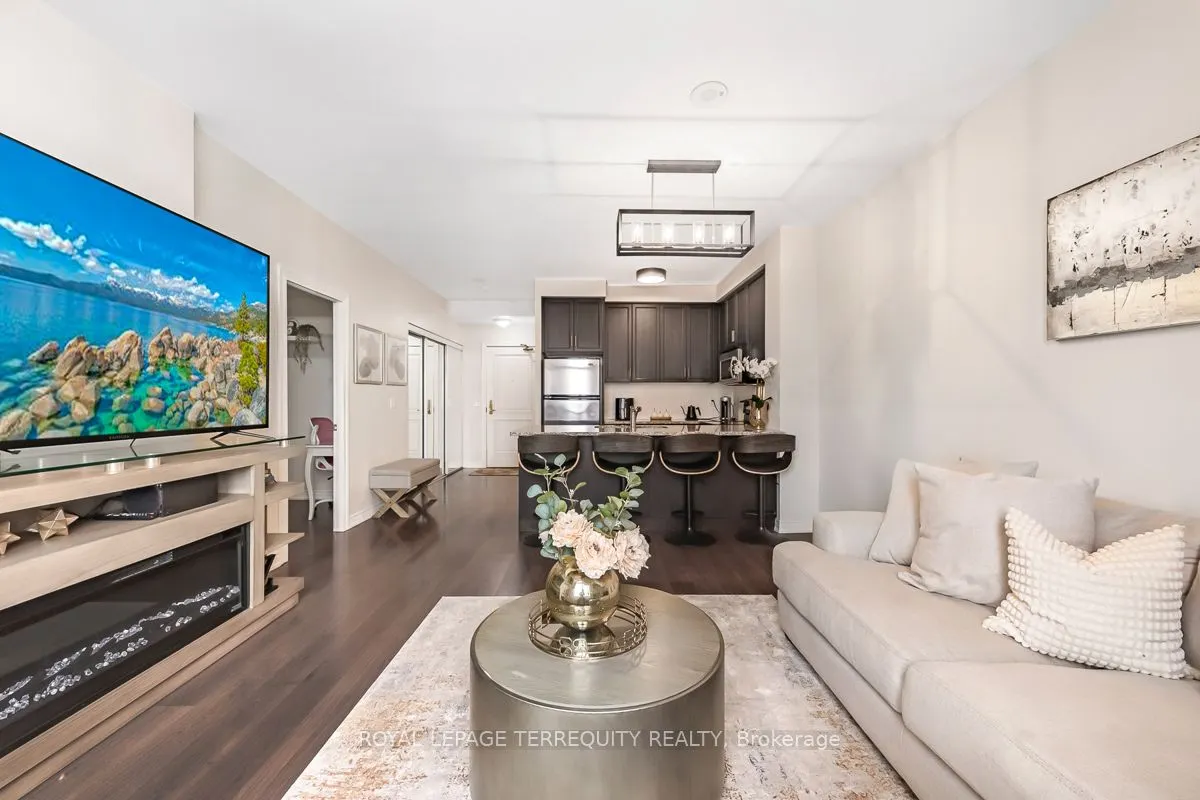 9245 Jane Street, #1015