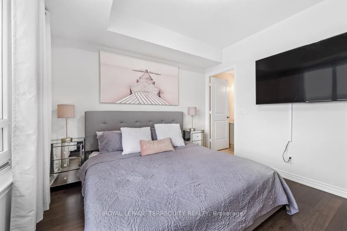 9245 Jane Street, #1015