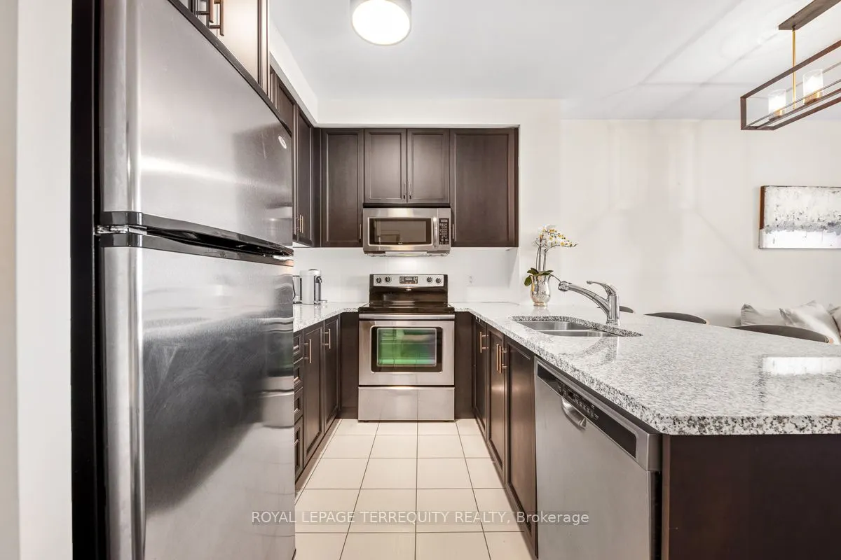 9245 Jane Street, #1015