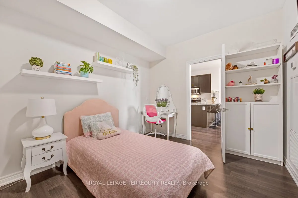 9245 Jane Street, #1015