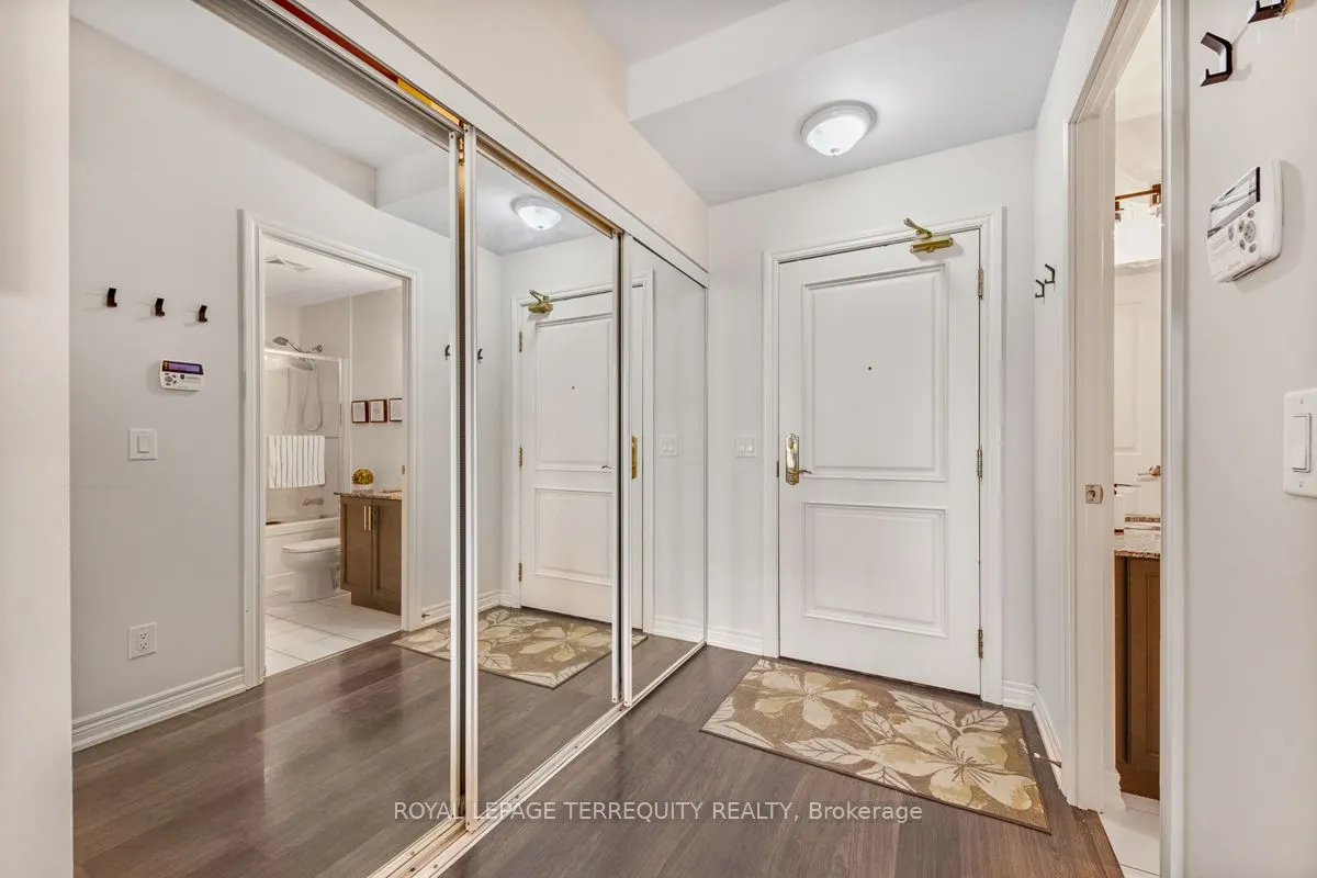 9245 Jane Street, #1015
