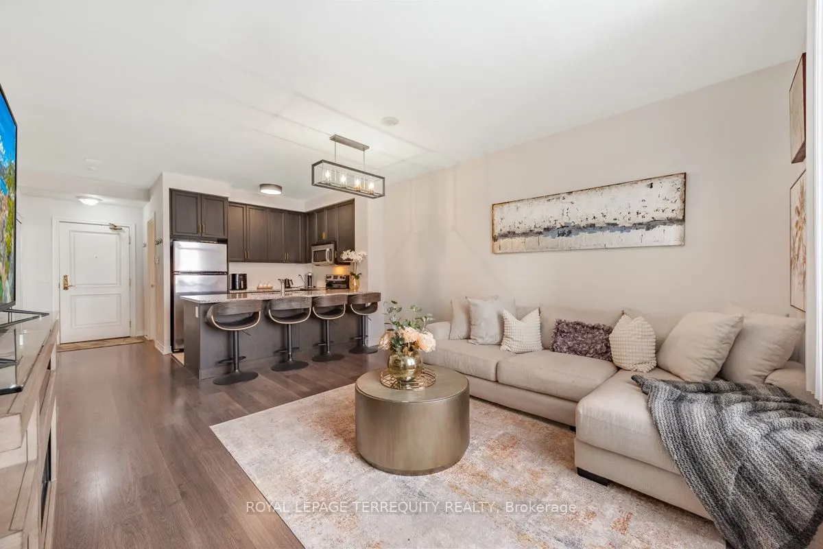 9245 Jane Street, #1015