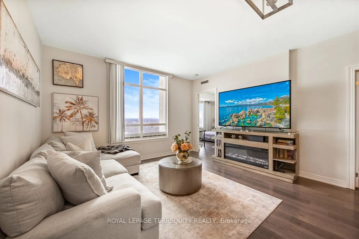 9245 Jane Street, #1015