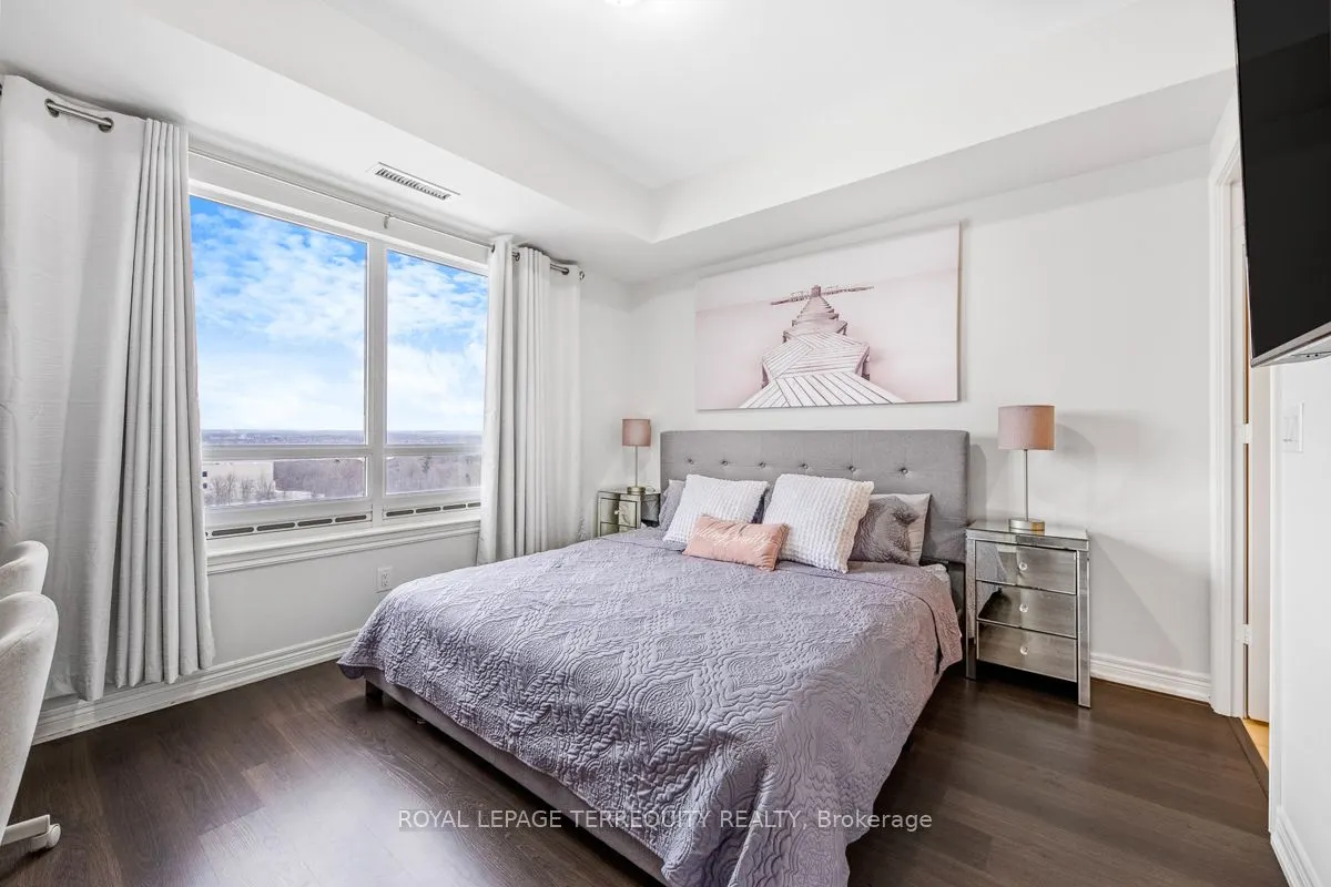 9245 Jane Street, #1015