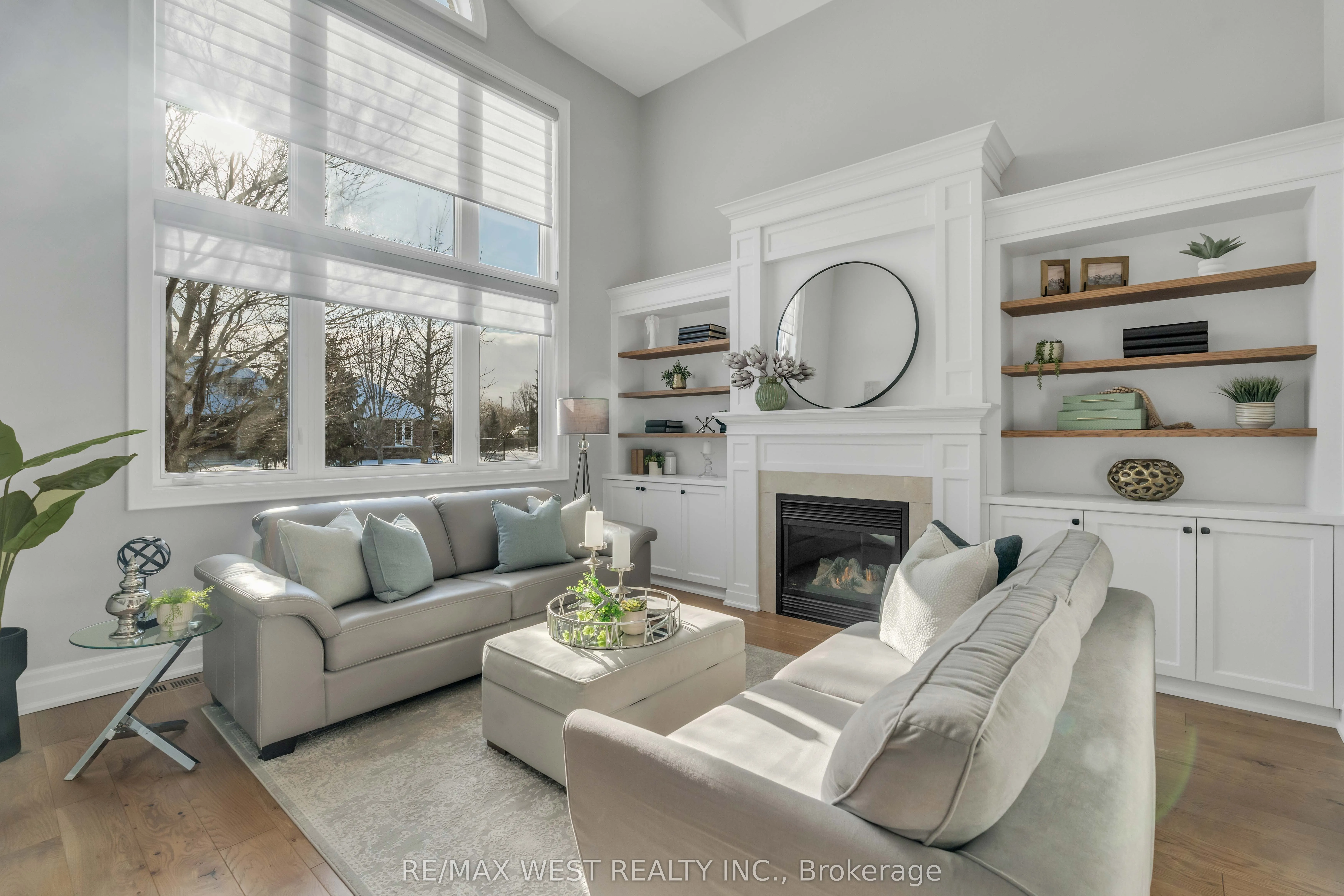 10 Farmcrest Court
