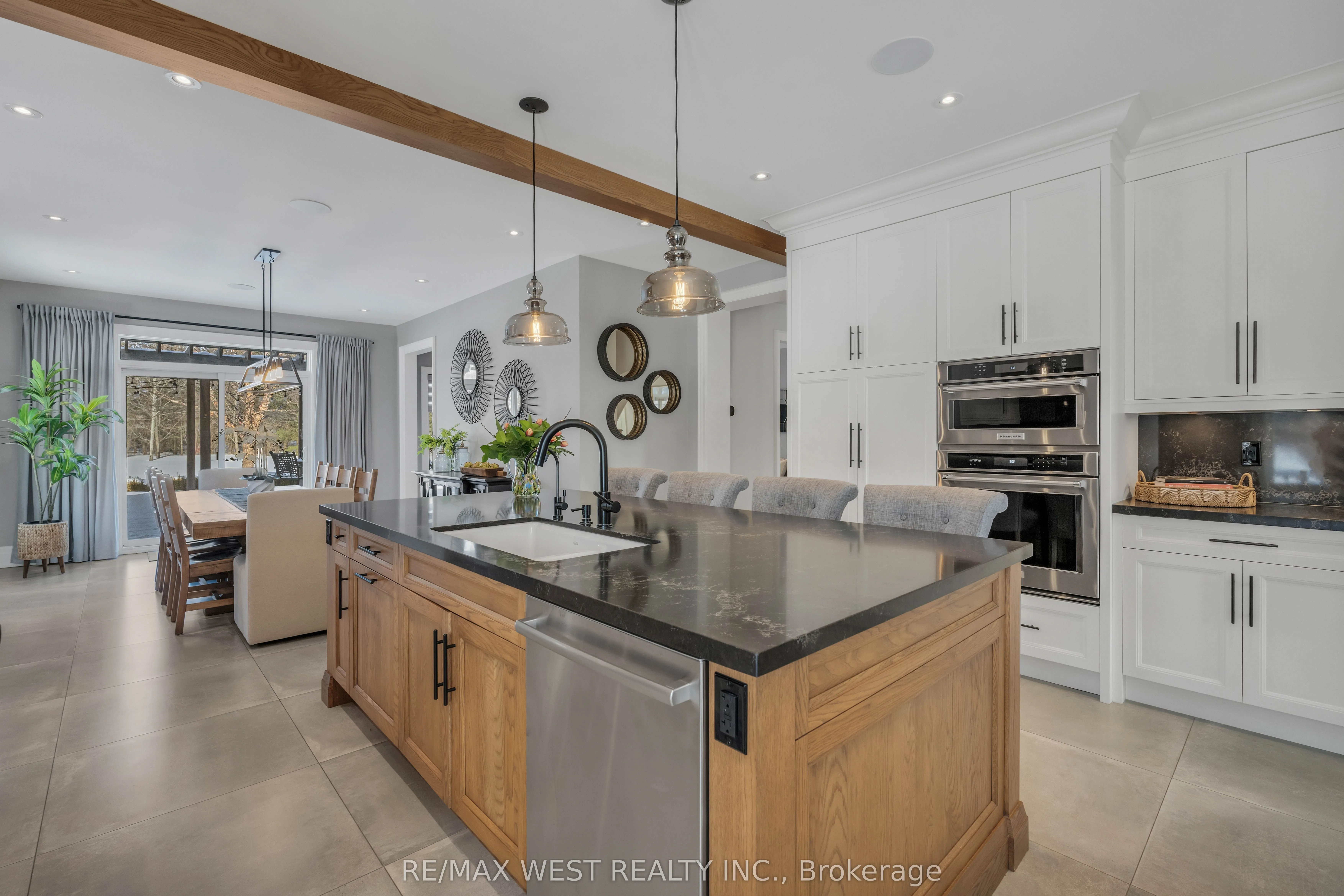 10 Farmcrest Court