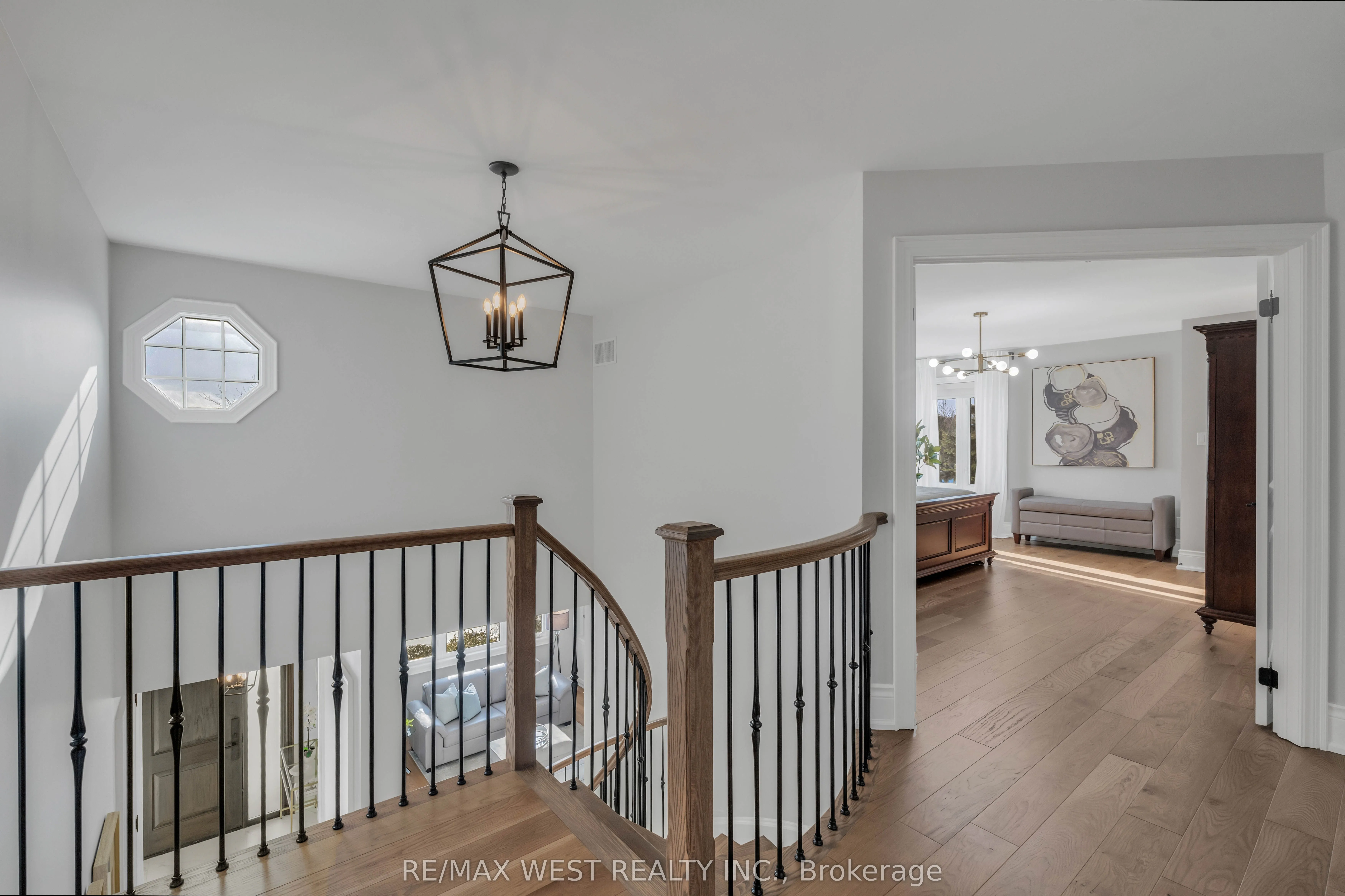 10 Farmcrest Court