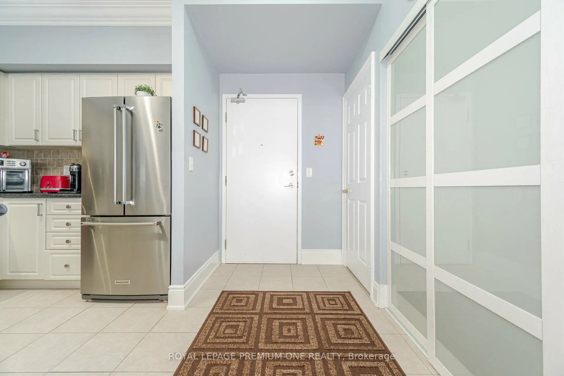 9451 Jane Street, #210