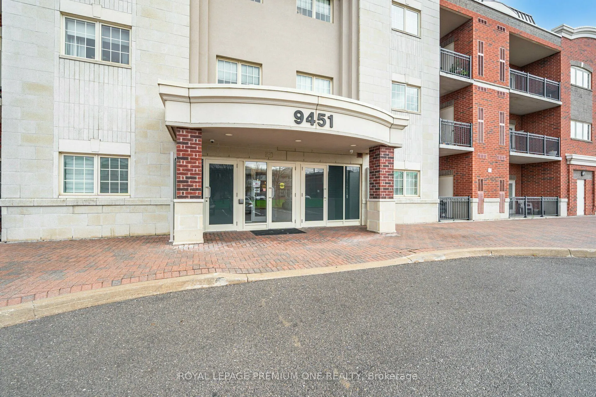 9451 Jane Street, #210