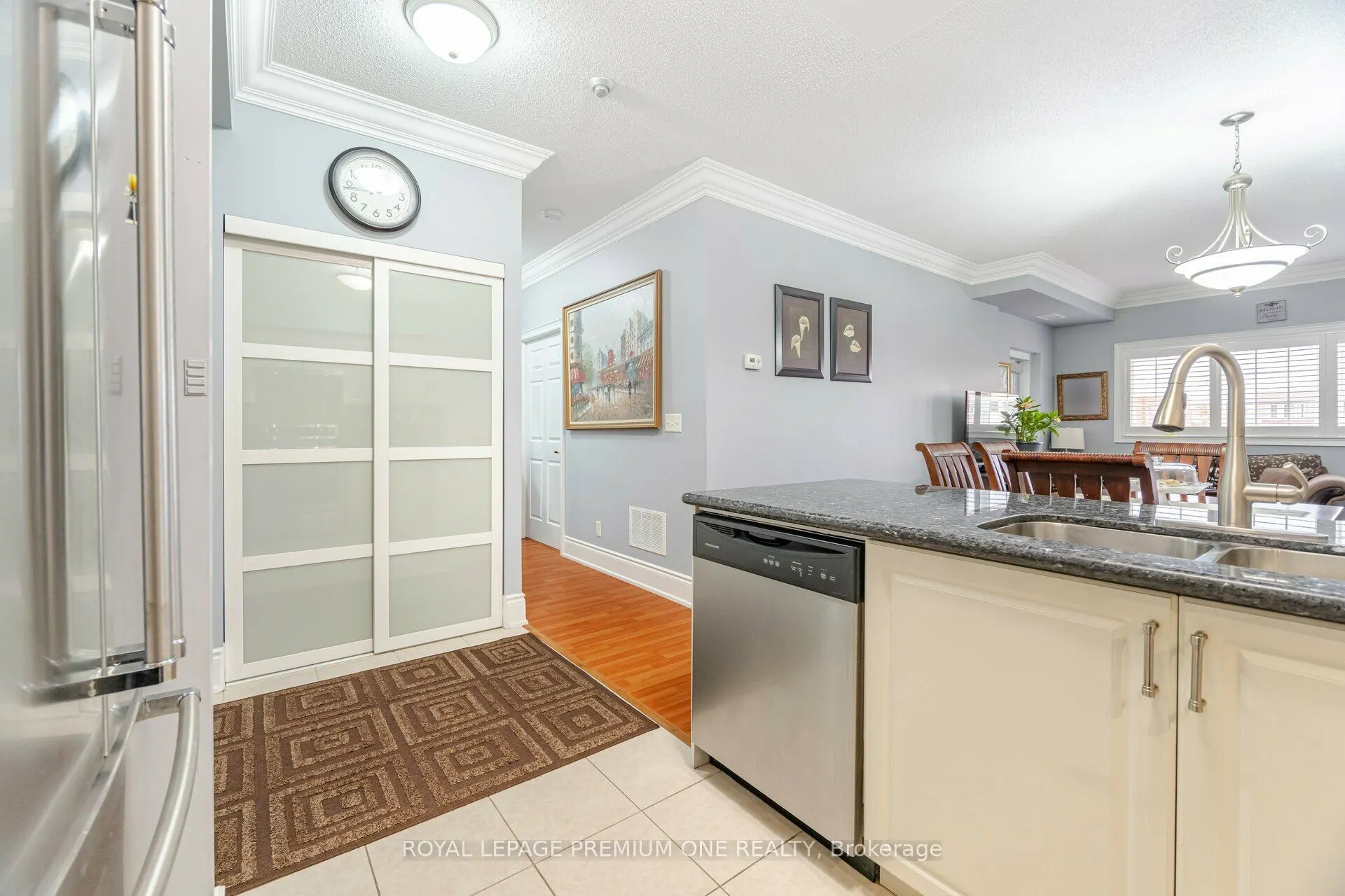 9451 Jane Street, #210