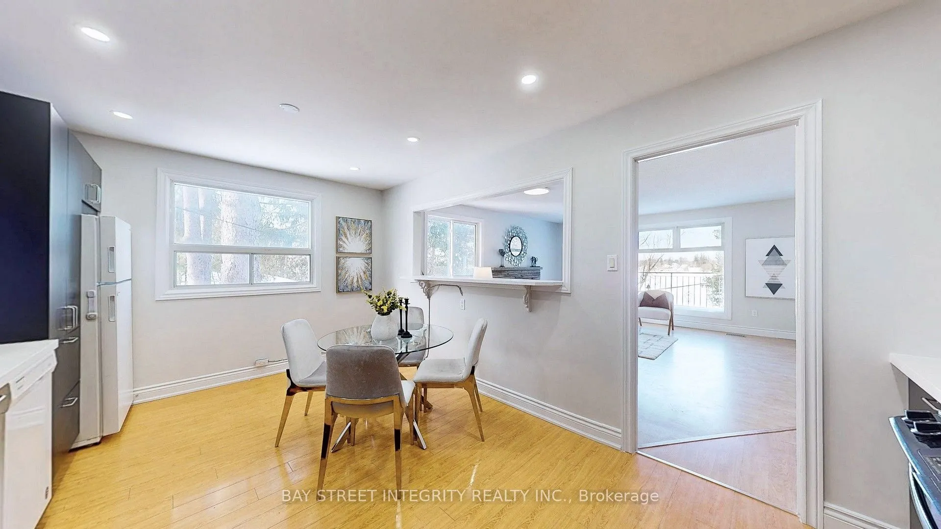 5919 Lakeshore Road