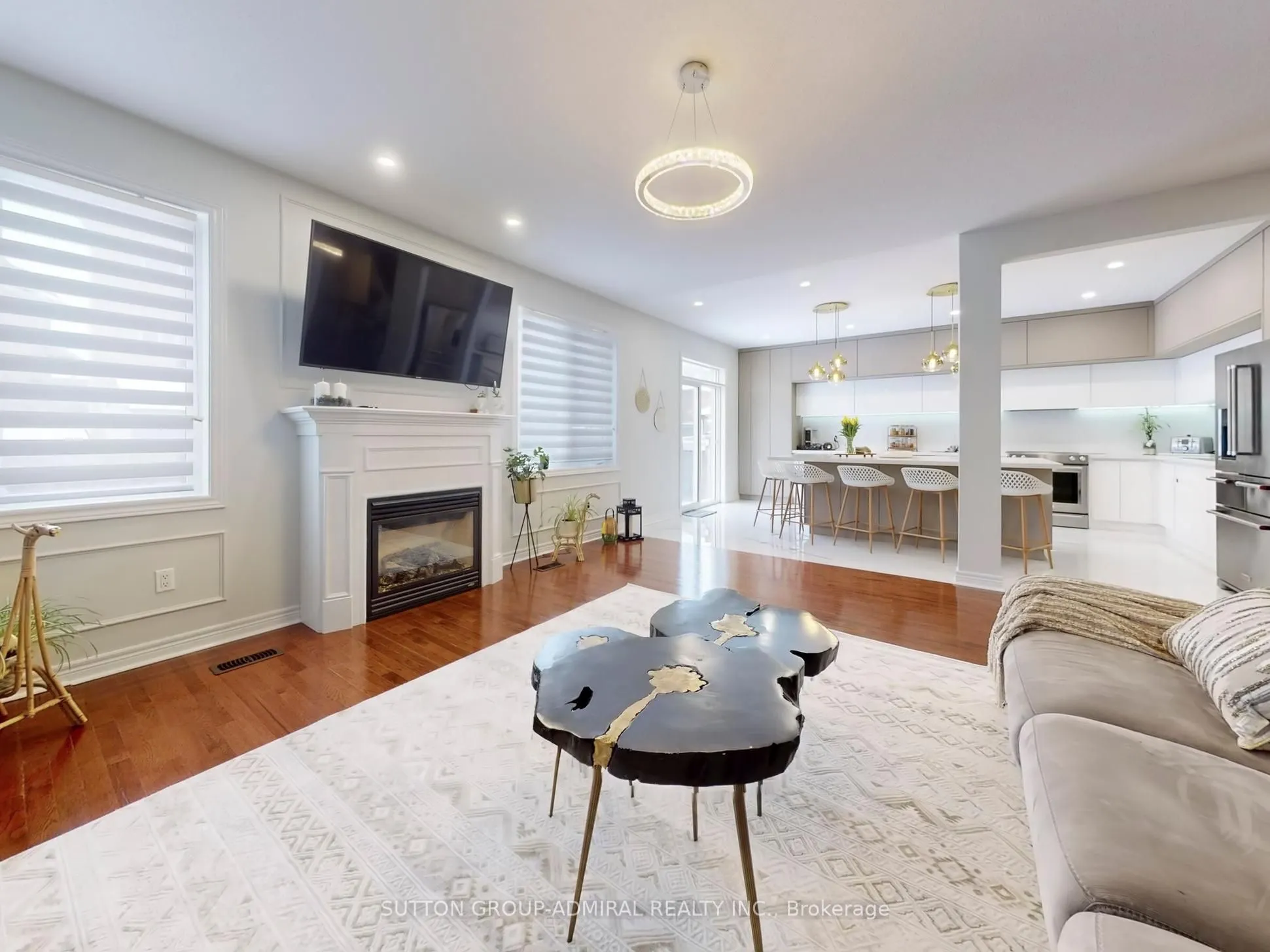 183 Wainscot Avenue