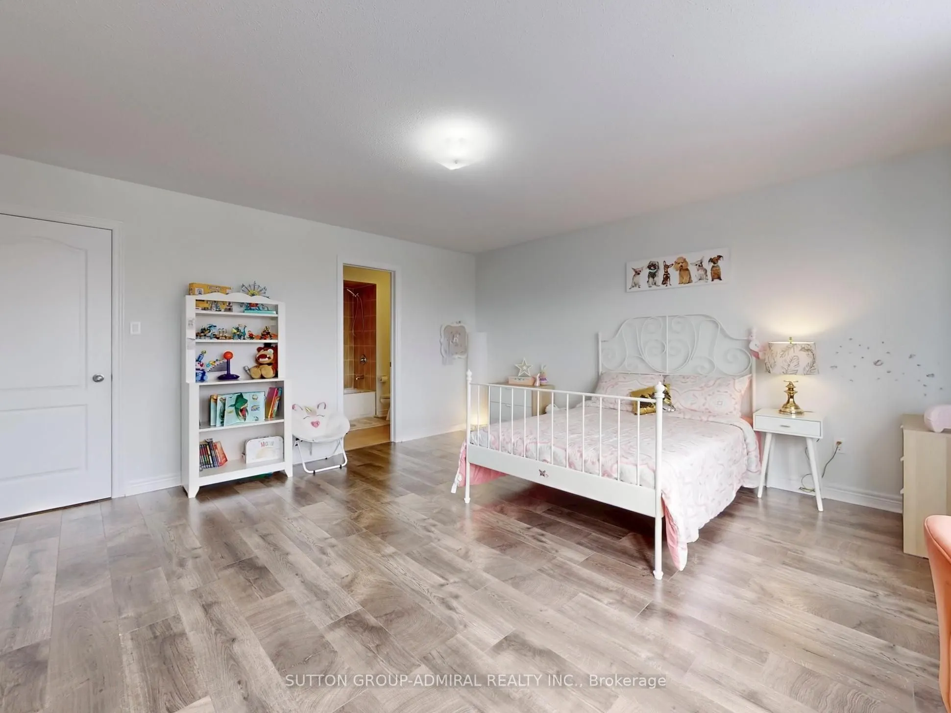 183 Wainscot Avenue