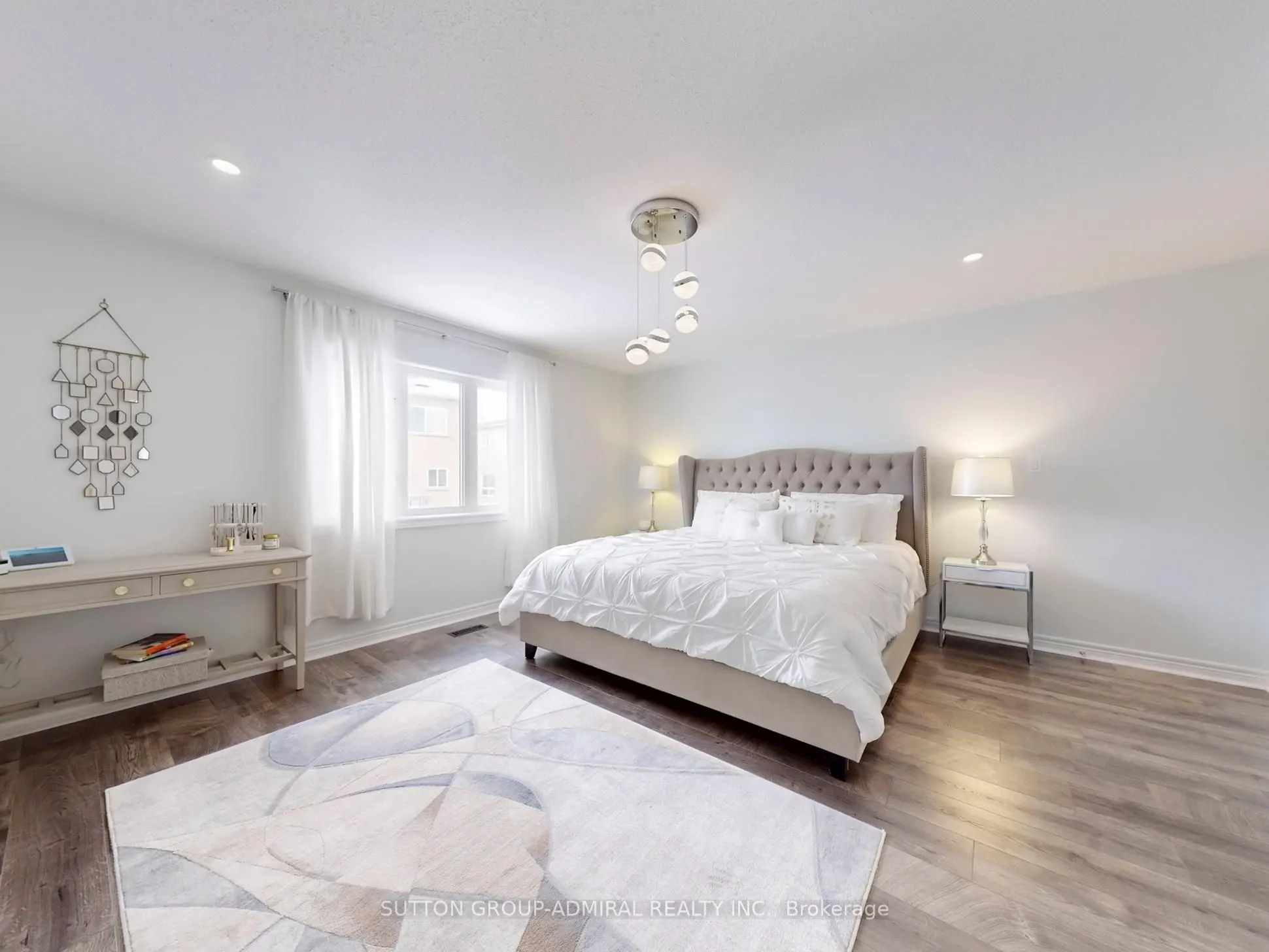 183 Wainscot Avenue