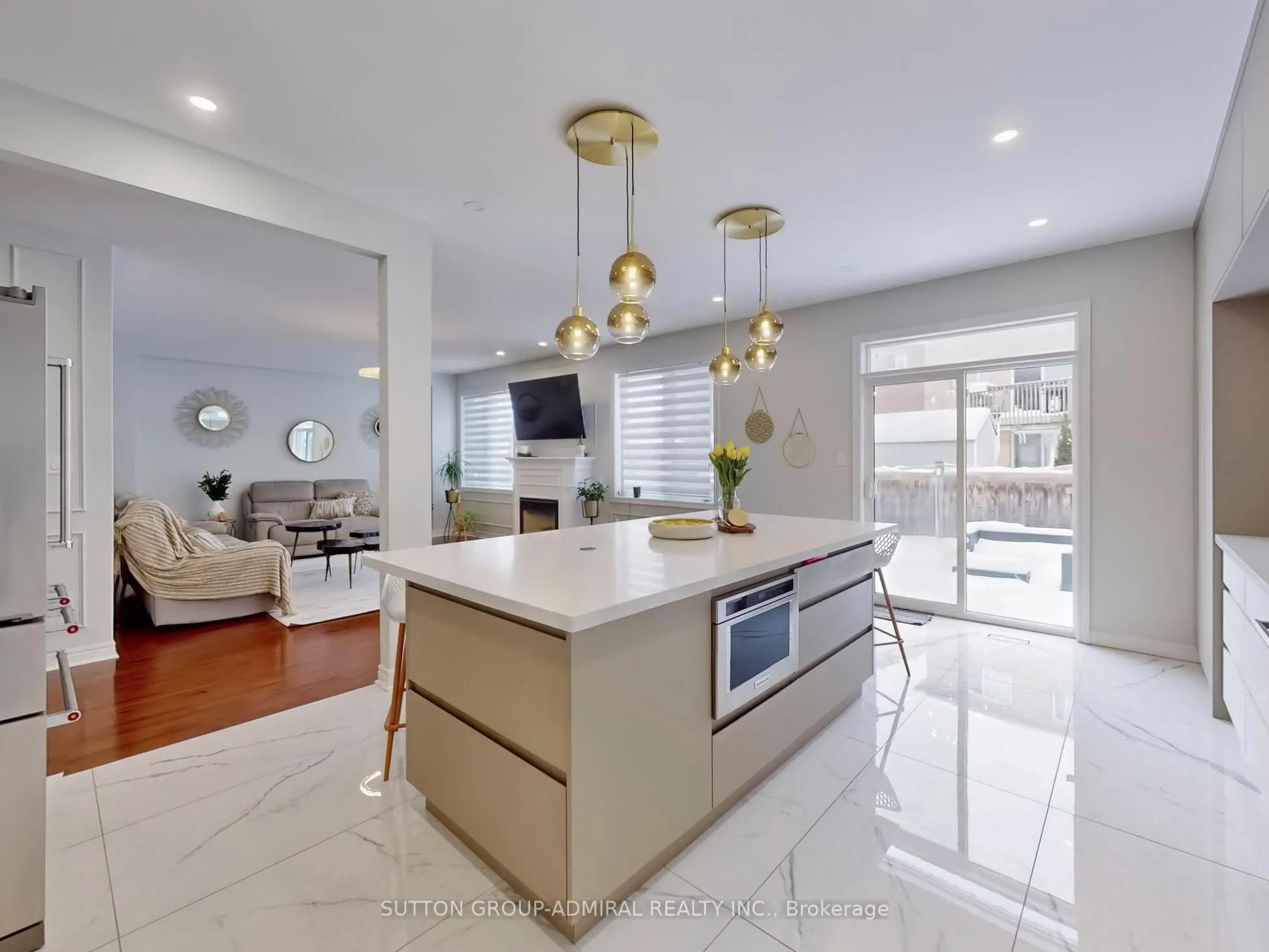 183 Wainscot Avenue