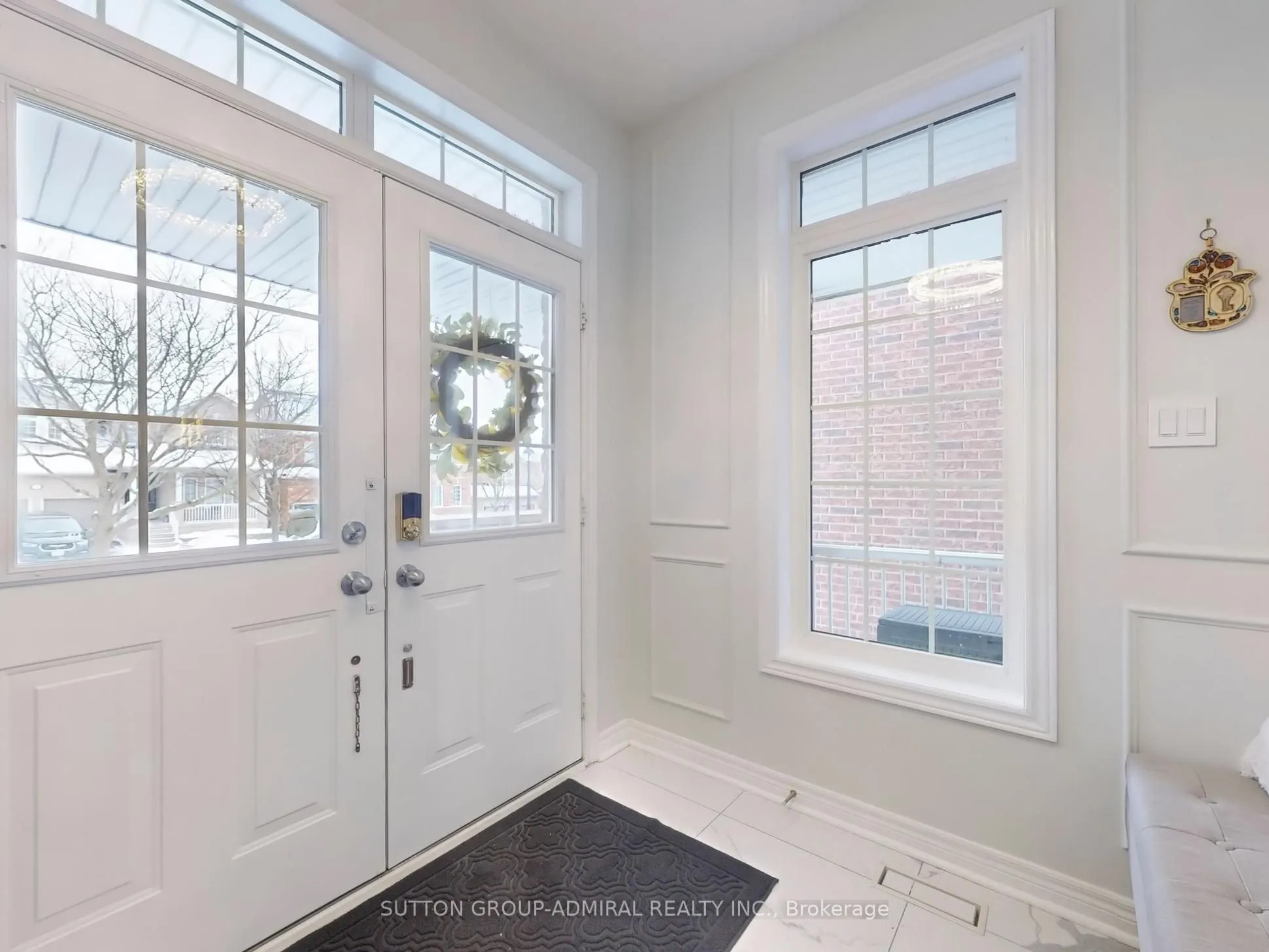 183 Wainscot Avenue