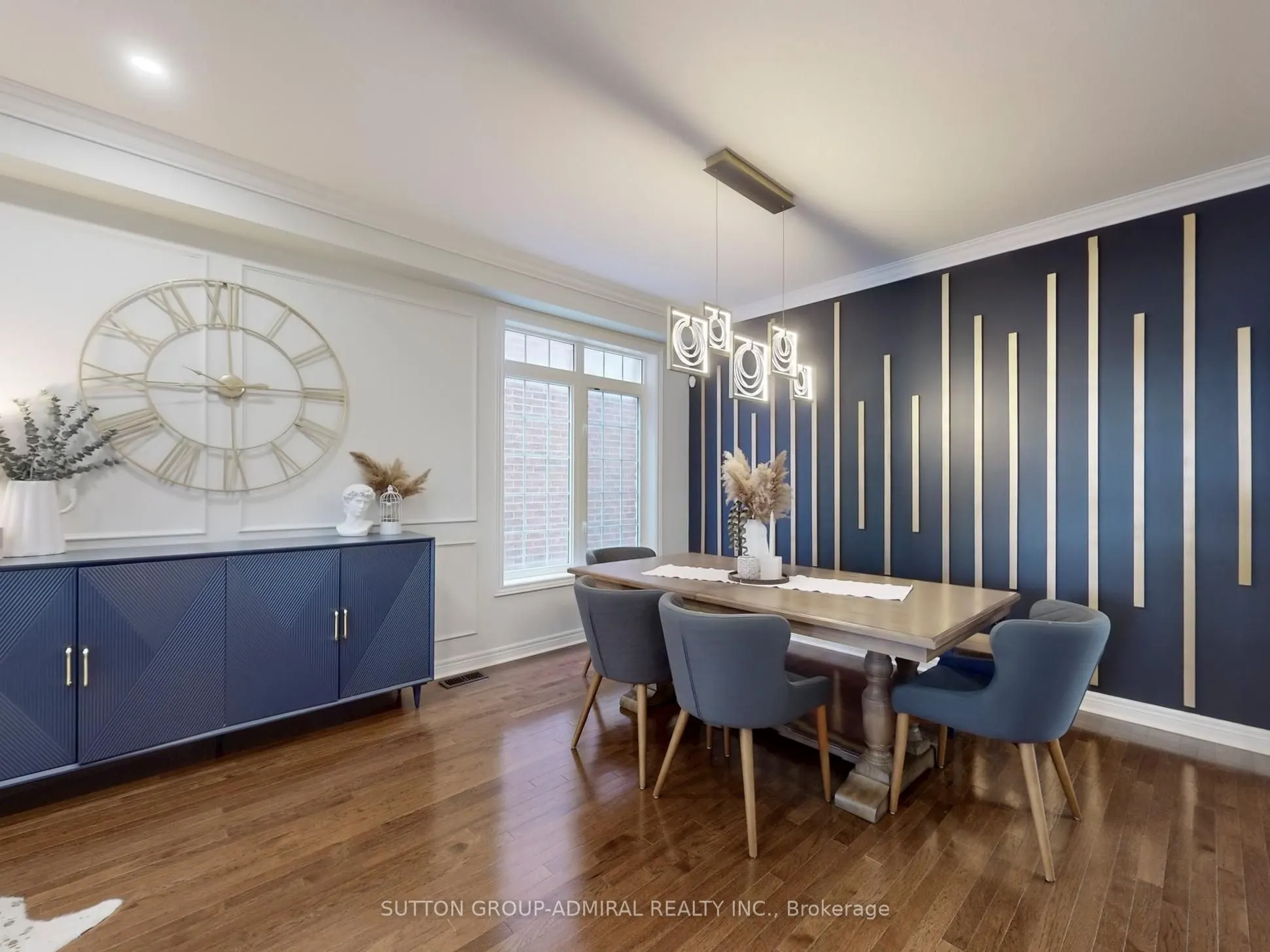 183 Wainscot Avenue