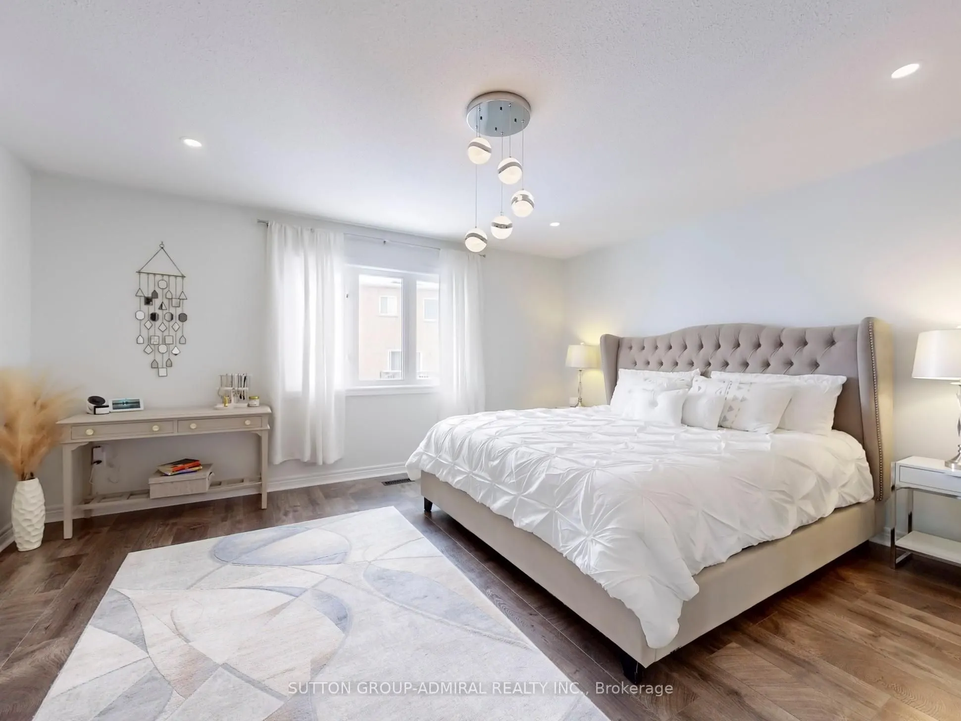 183 Wainscot Avenue