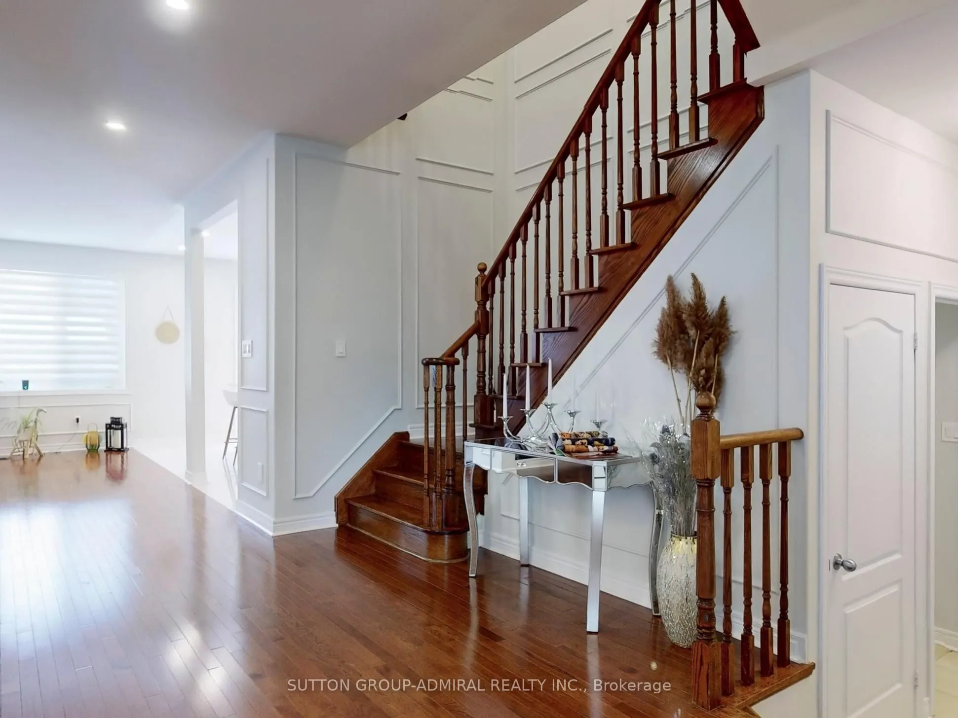 183 Wainscot Avenue