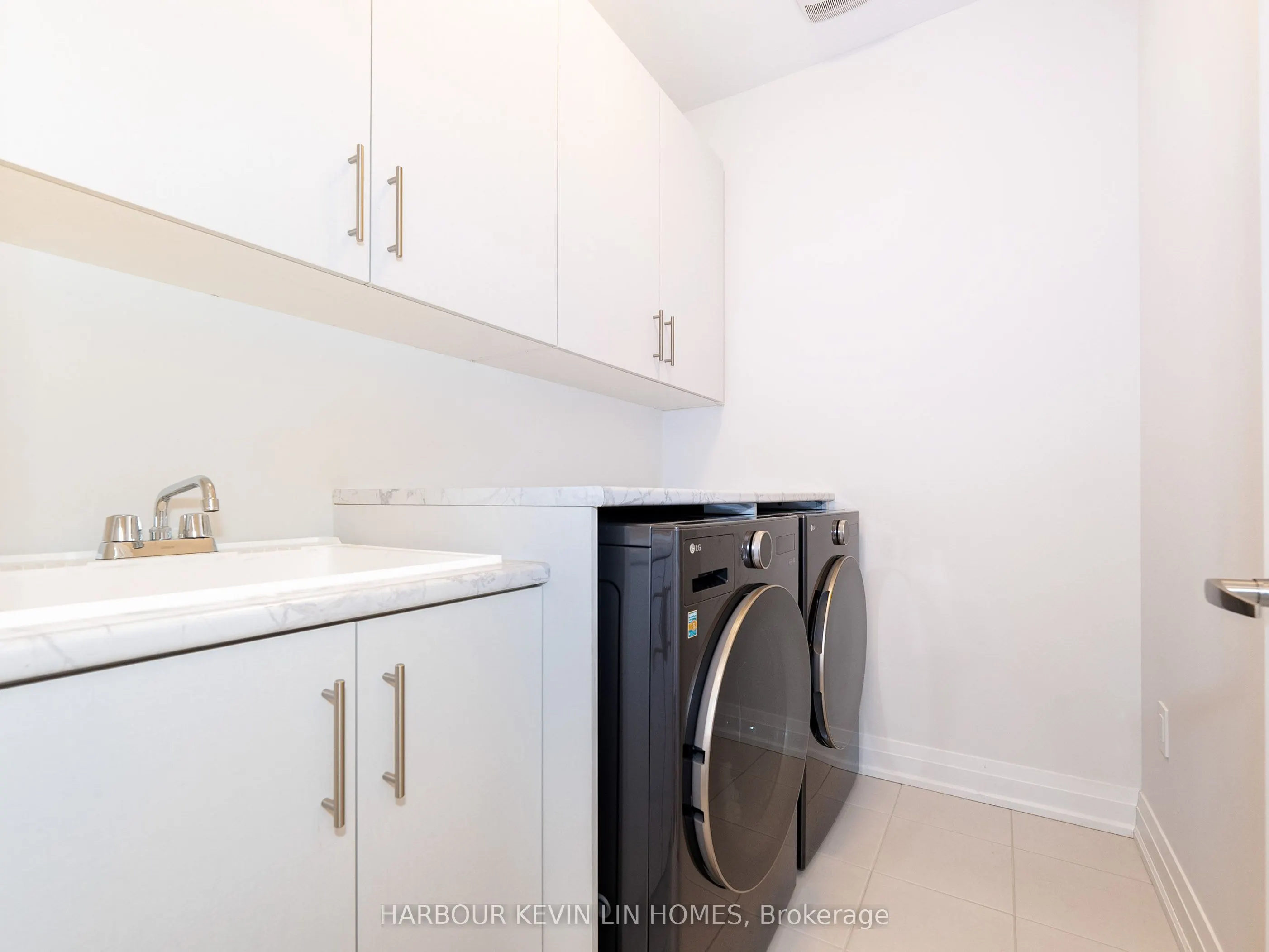 9 Backhouse Drive