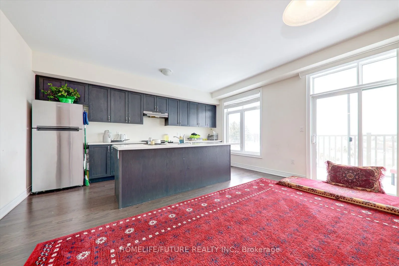 8 Andress Way