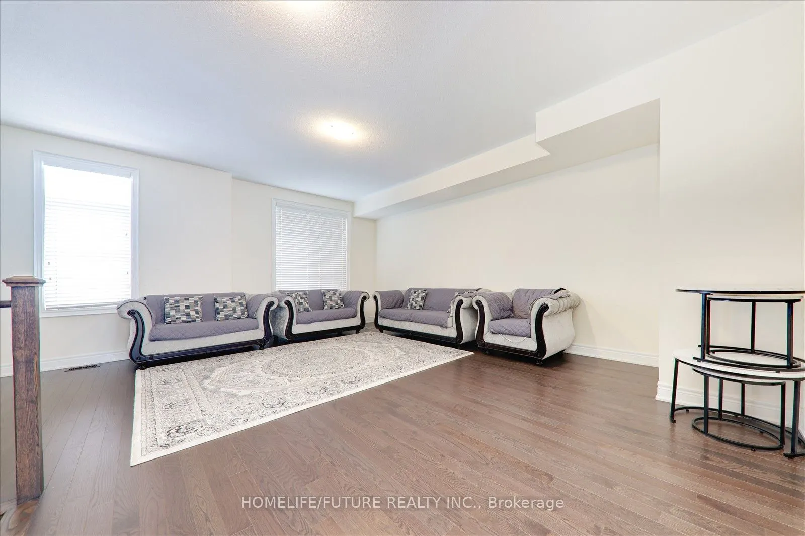 8 Andress Way