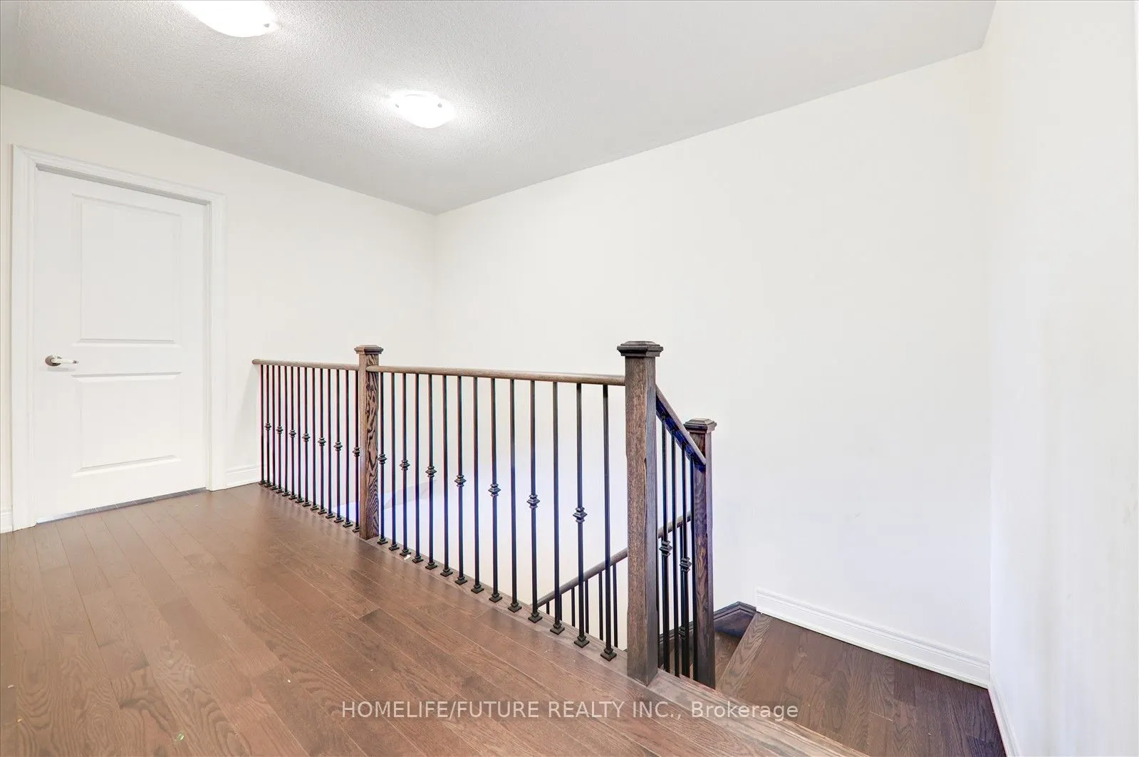 8 Andress Way