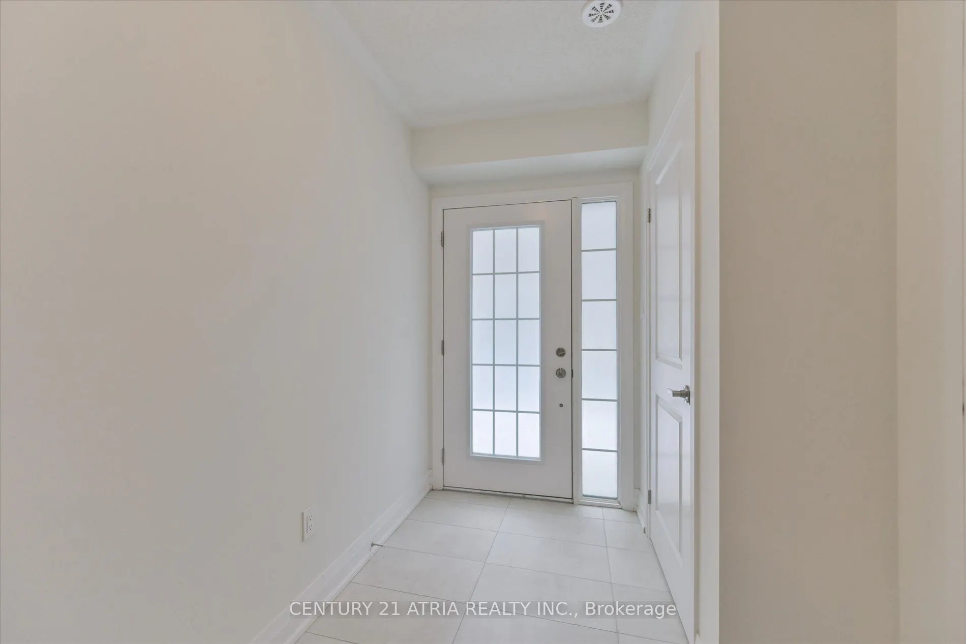 106 Clippers Crescent