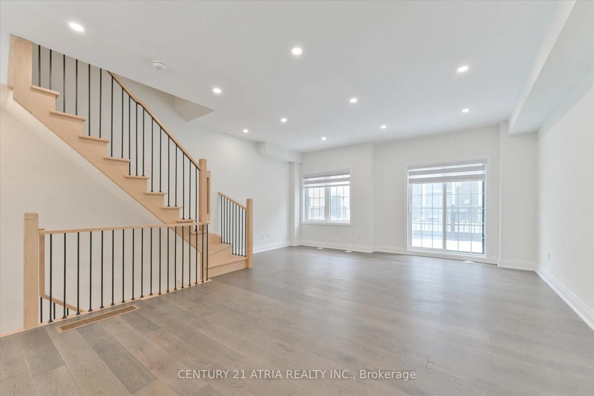 106 Clippers Crescent