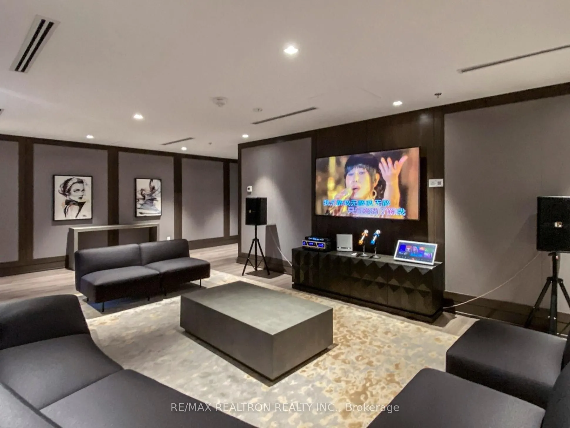 278 Buchanan Drive, #720E
