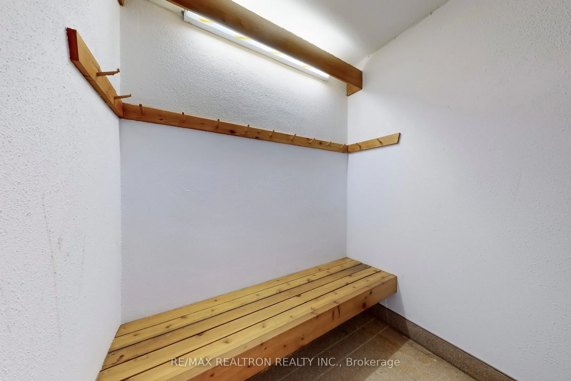10 Thornbank Road