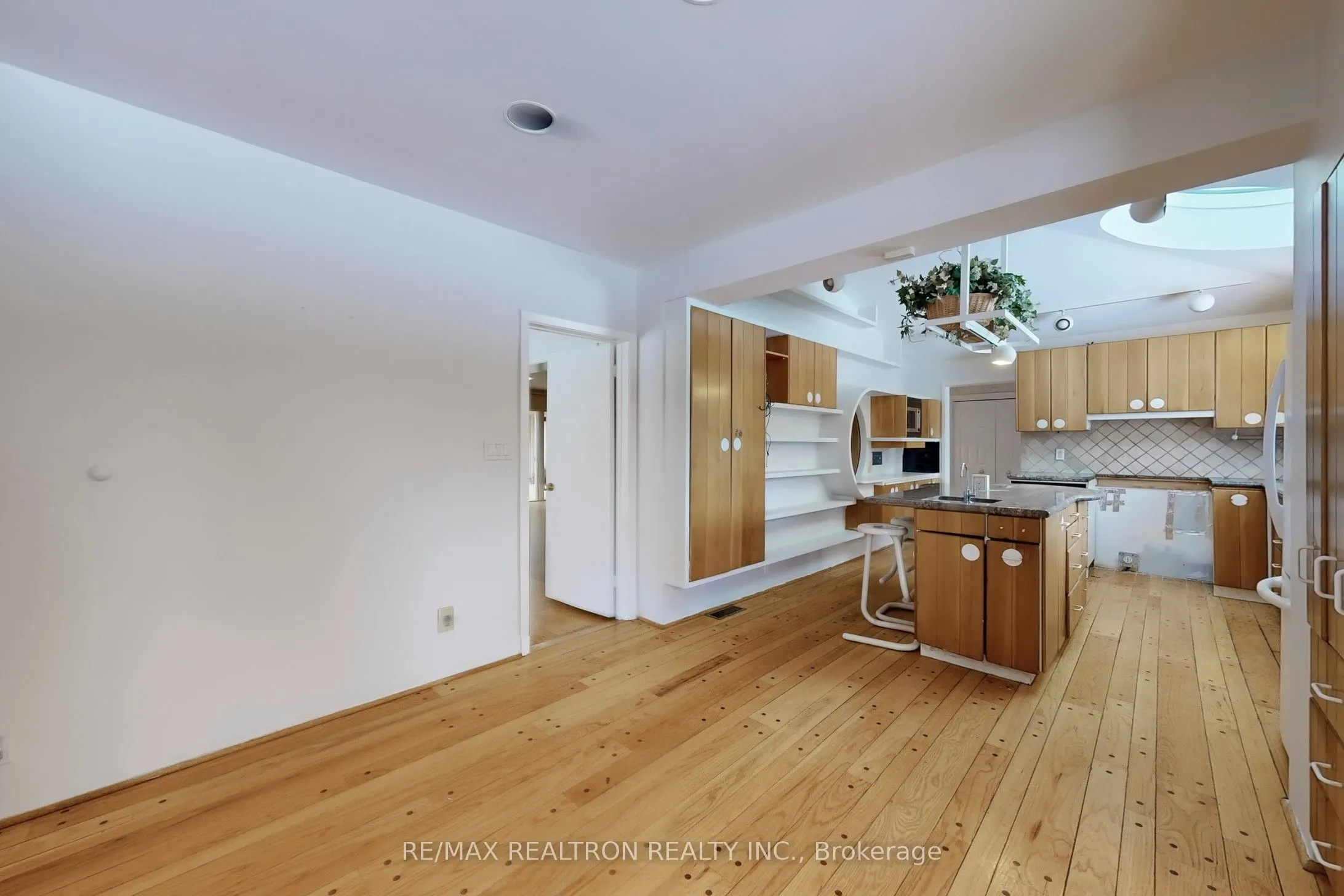 10 Thornbank Road