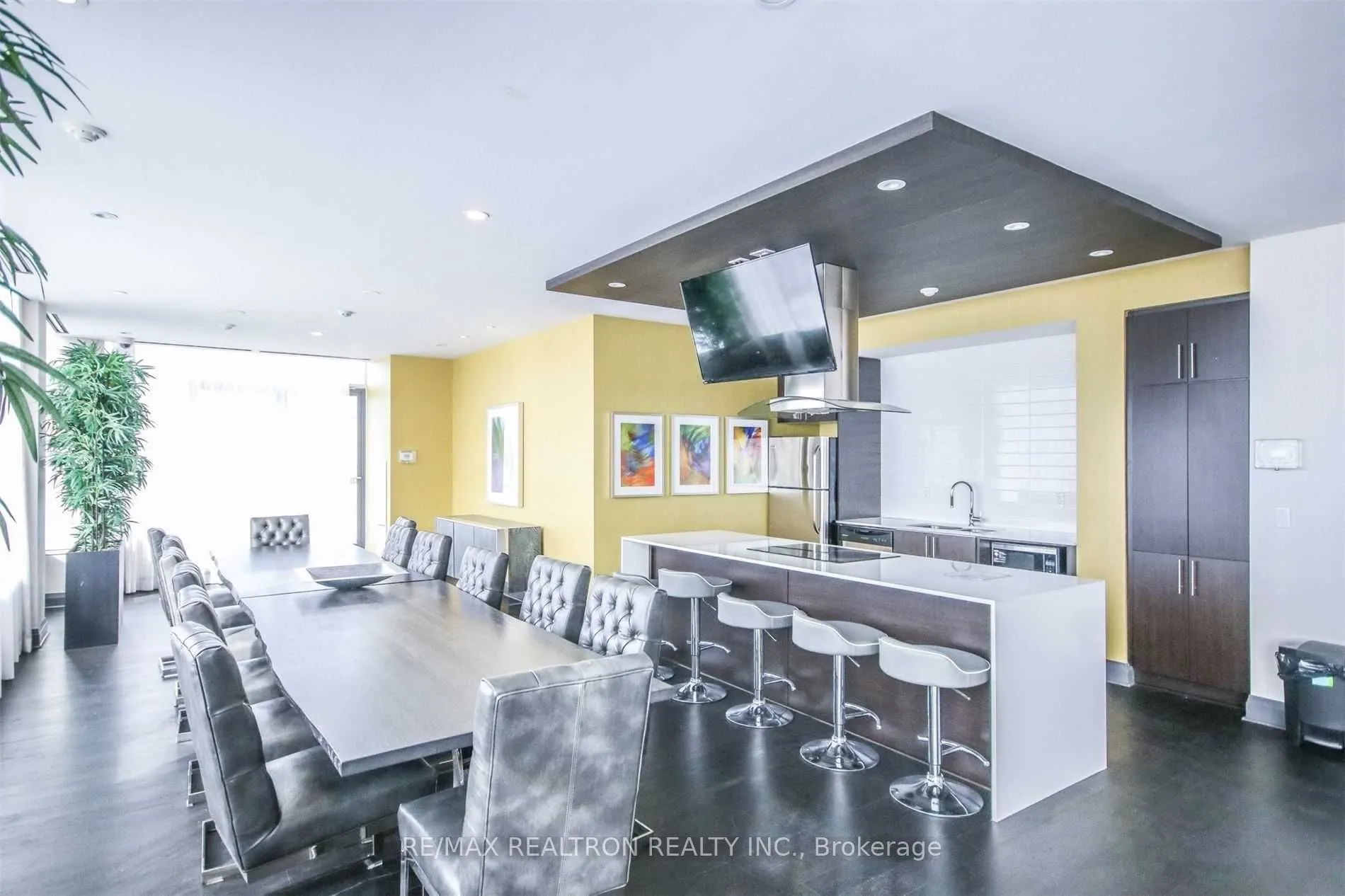 8110 Birchmount Road, #713