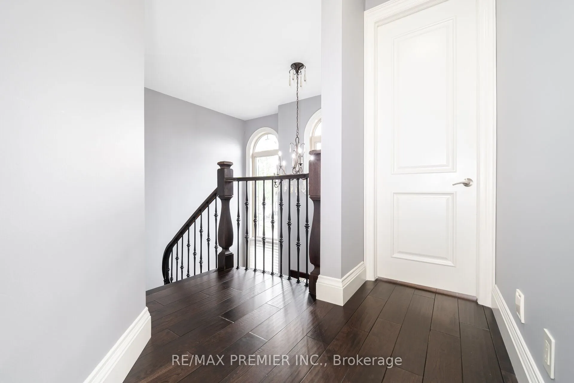 28 Ellerby Square N