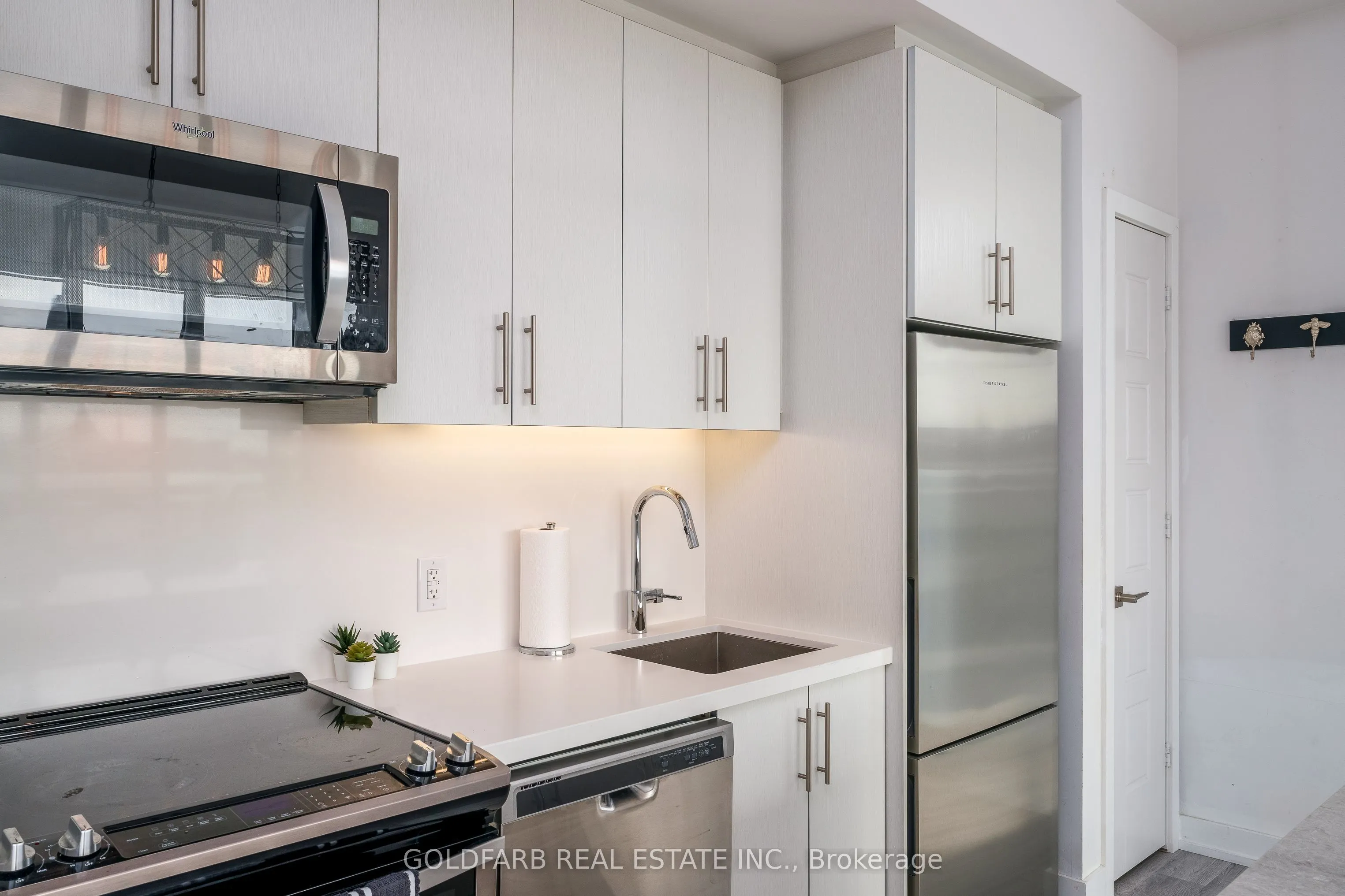 289 Broward Way, #73