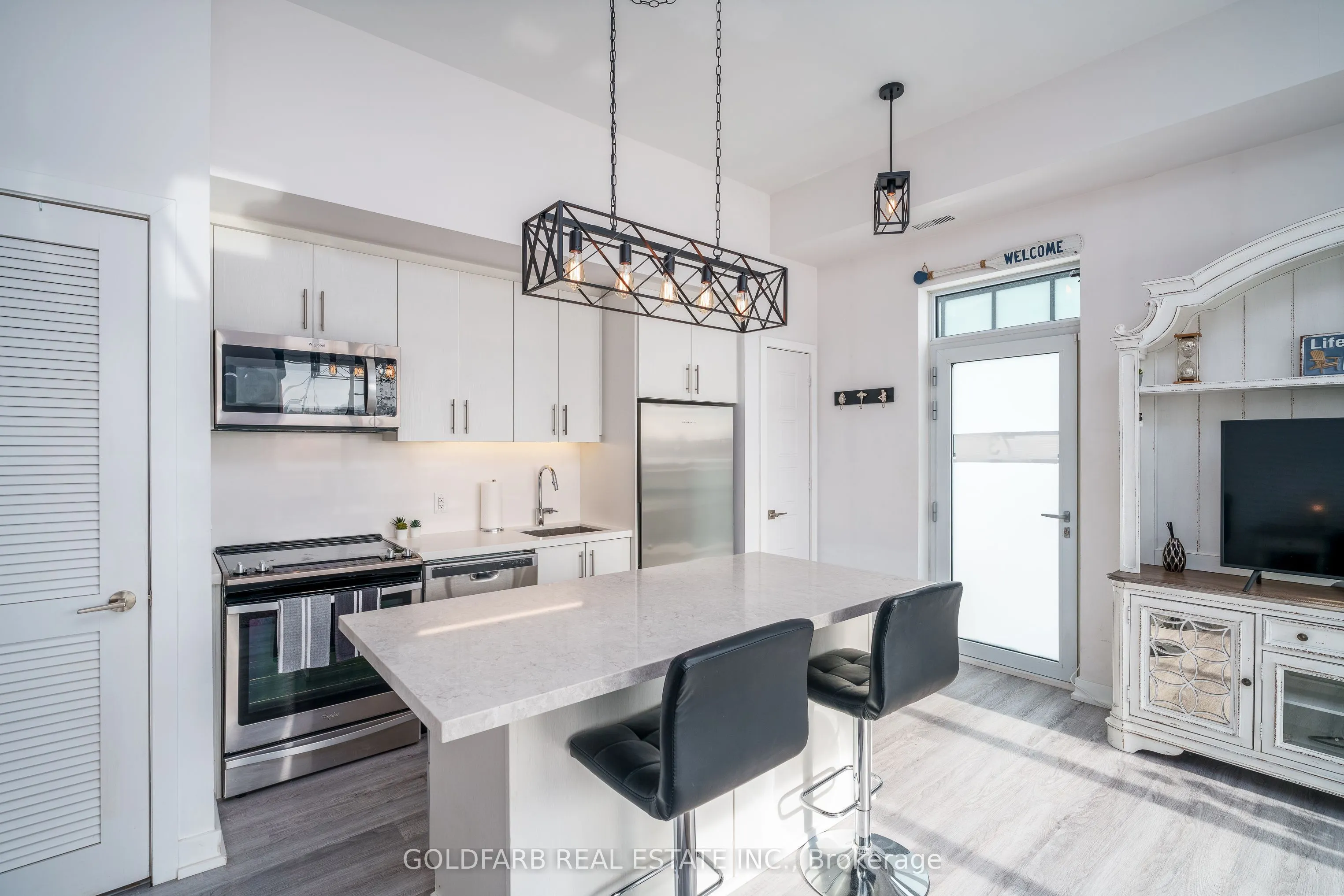 289 Broward Way, #73