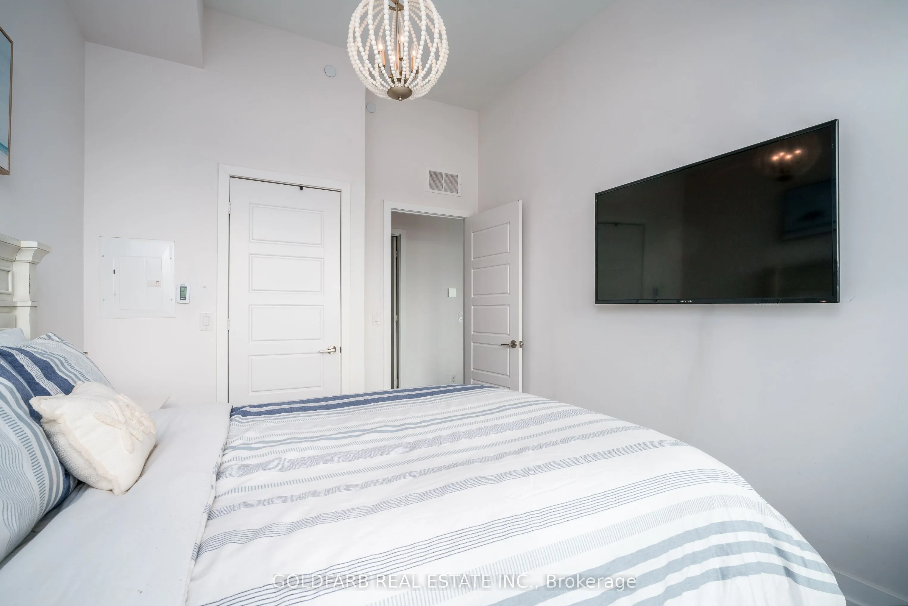 289 Broward Way, #73