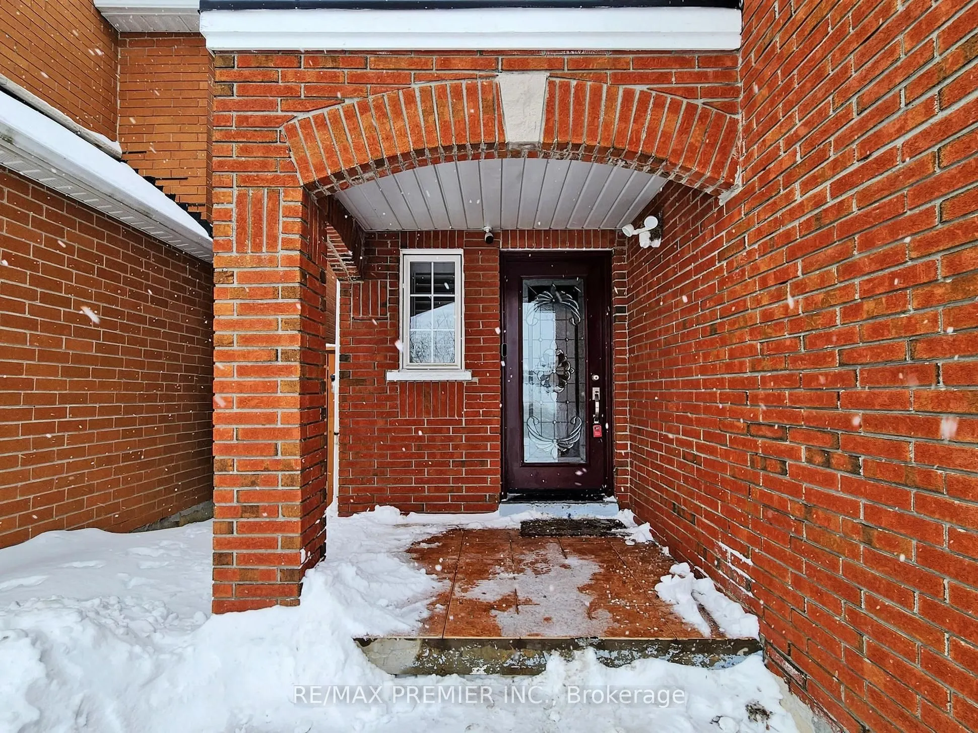 336 St Joan Of Arc Avenue