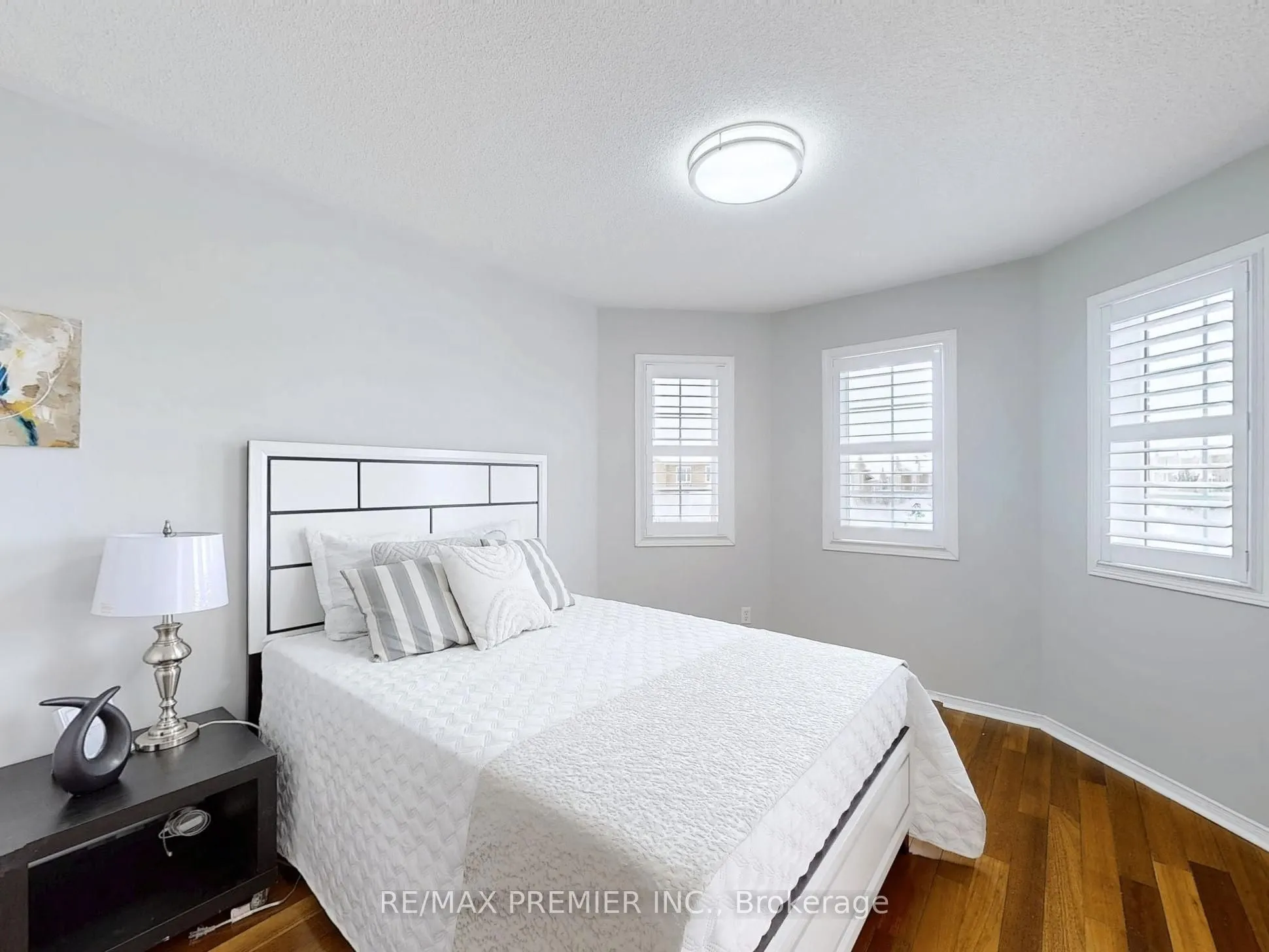 336 St Joan Of Arc Avenue
