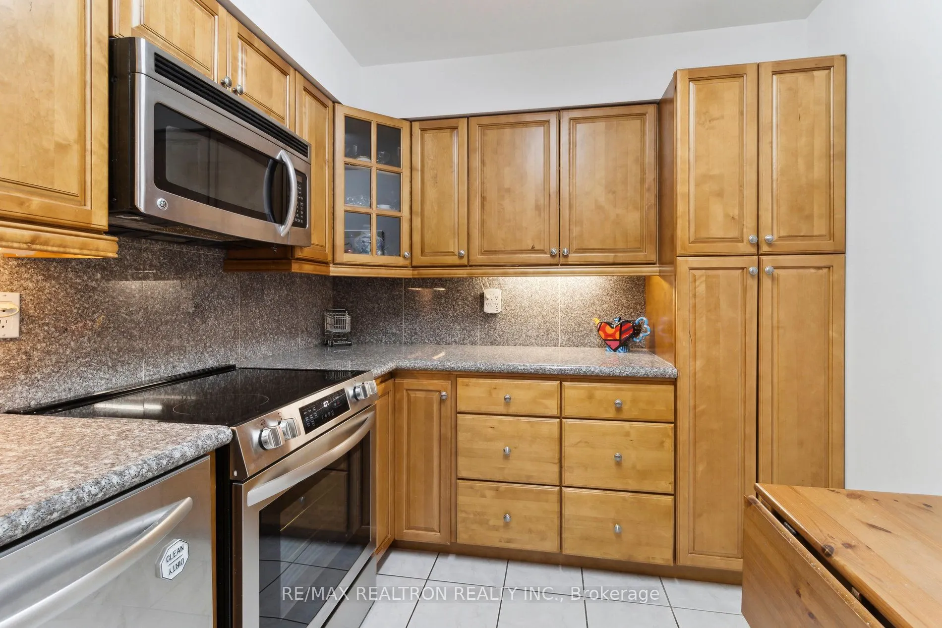 850 Steeles Avenue W, #306