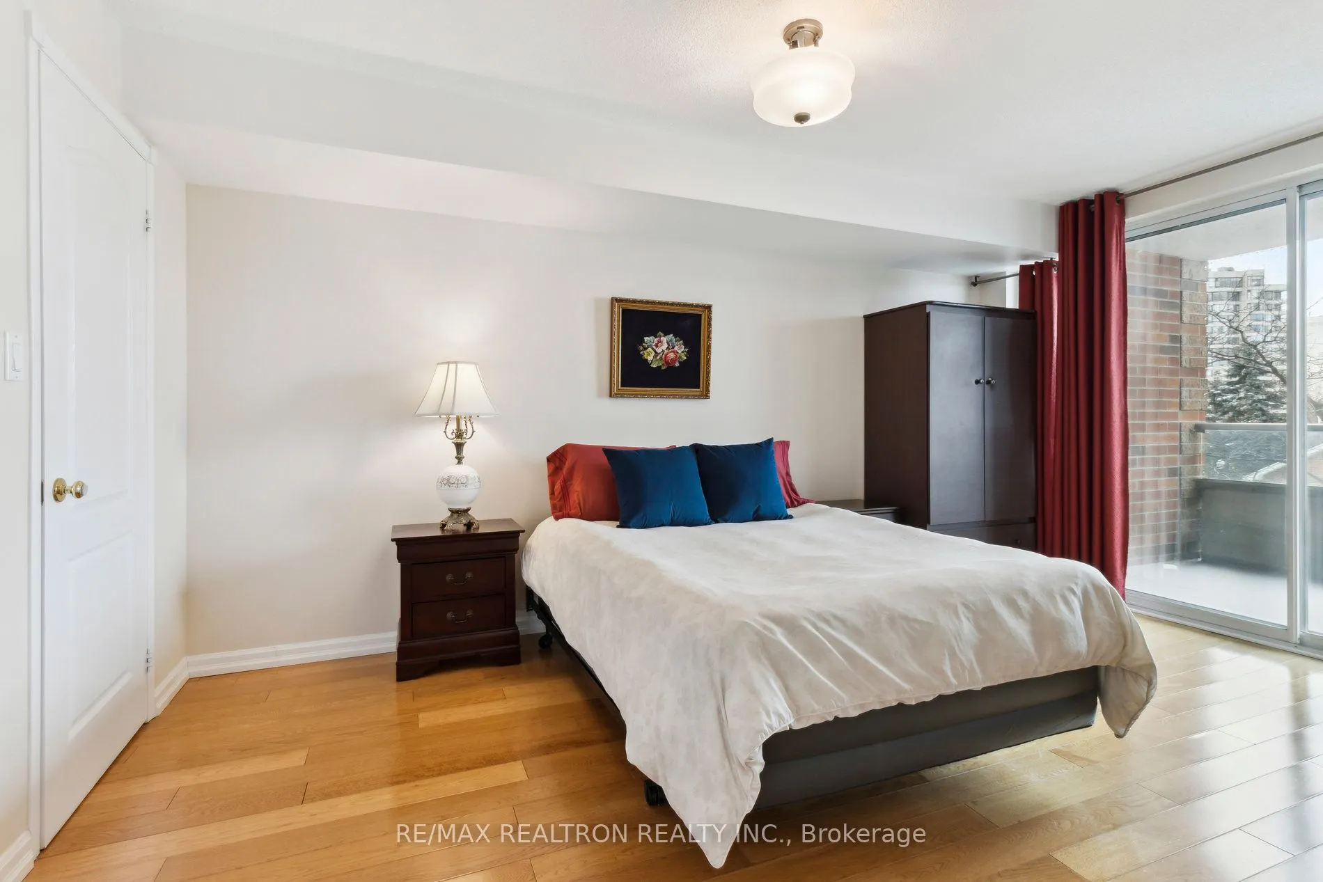850 Steeles Avenue W, #306
