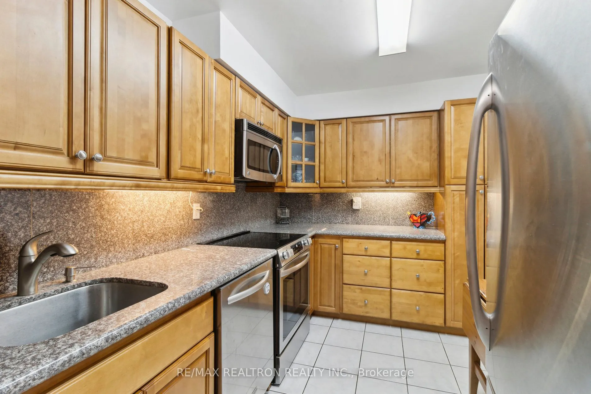 850 Steeles Avenue W, #306