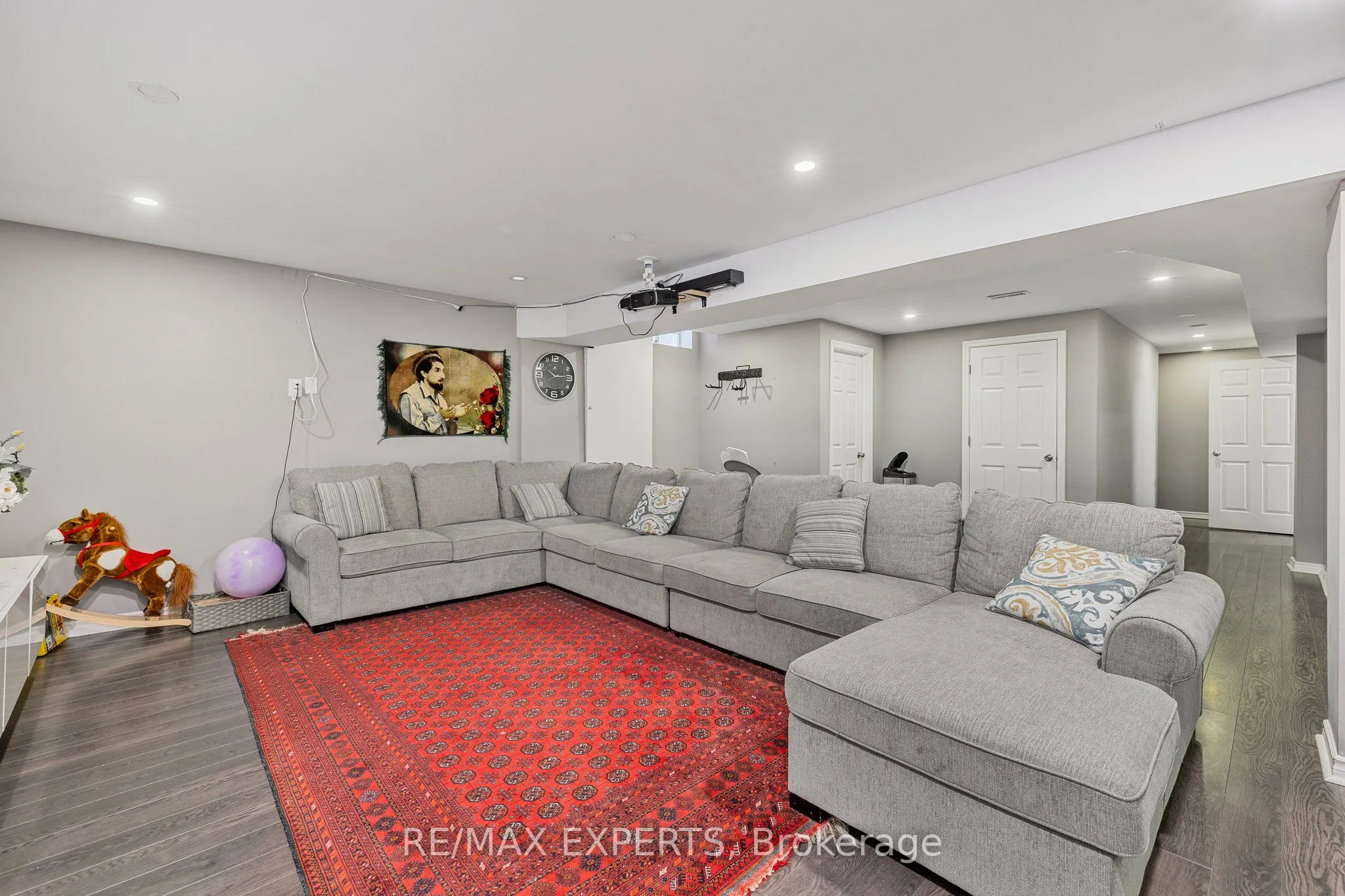 24 Faris Street
