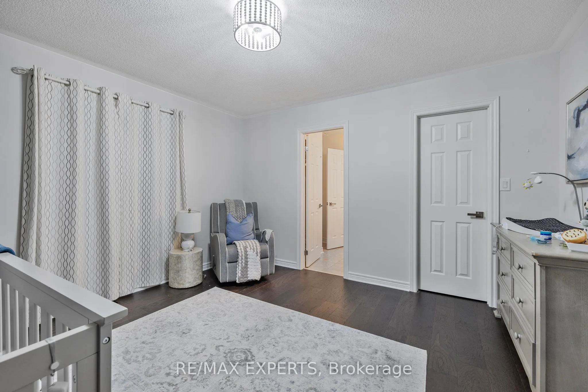 24 Faris Street