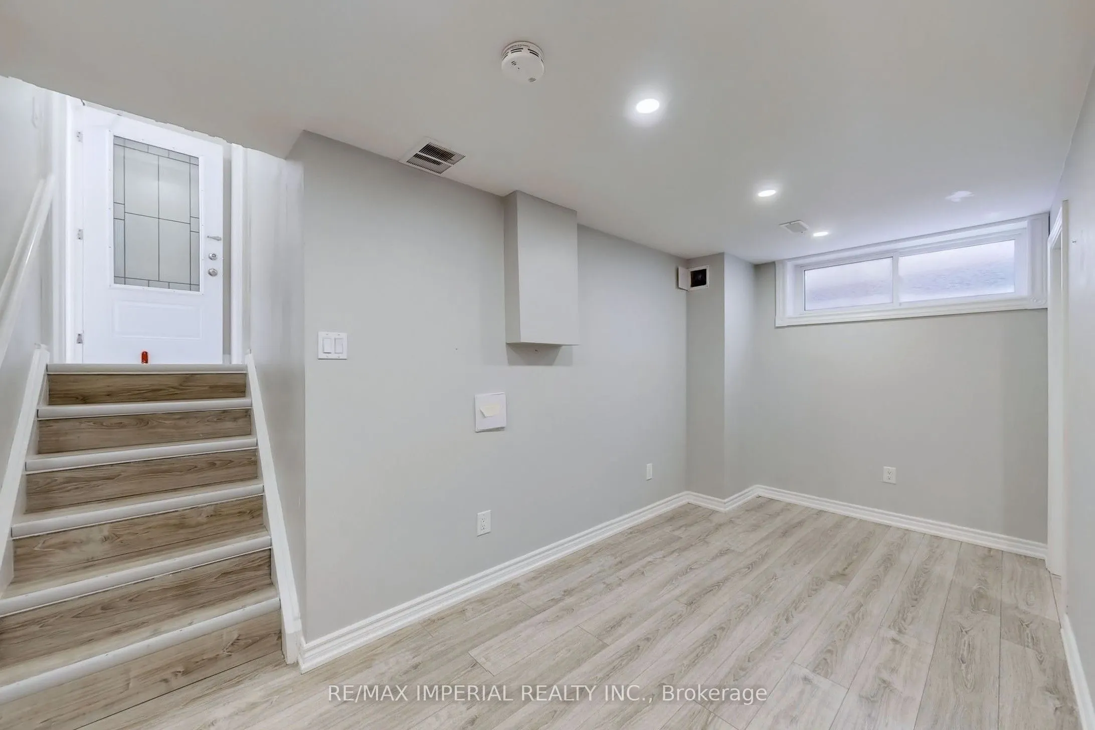 12 Sherwood Forest Drive