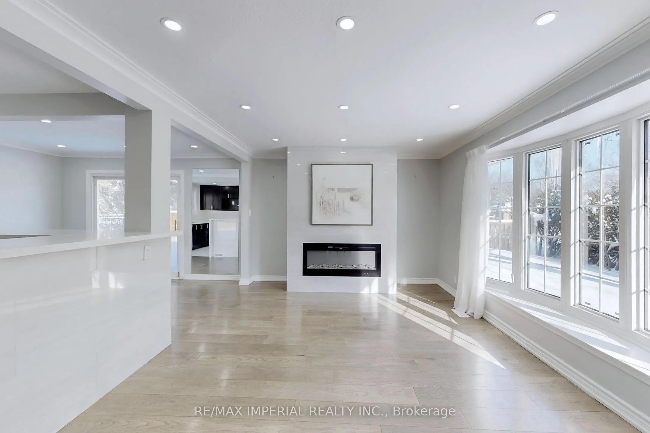 12 Sherwood Forest Drive