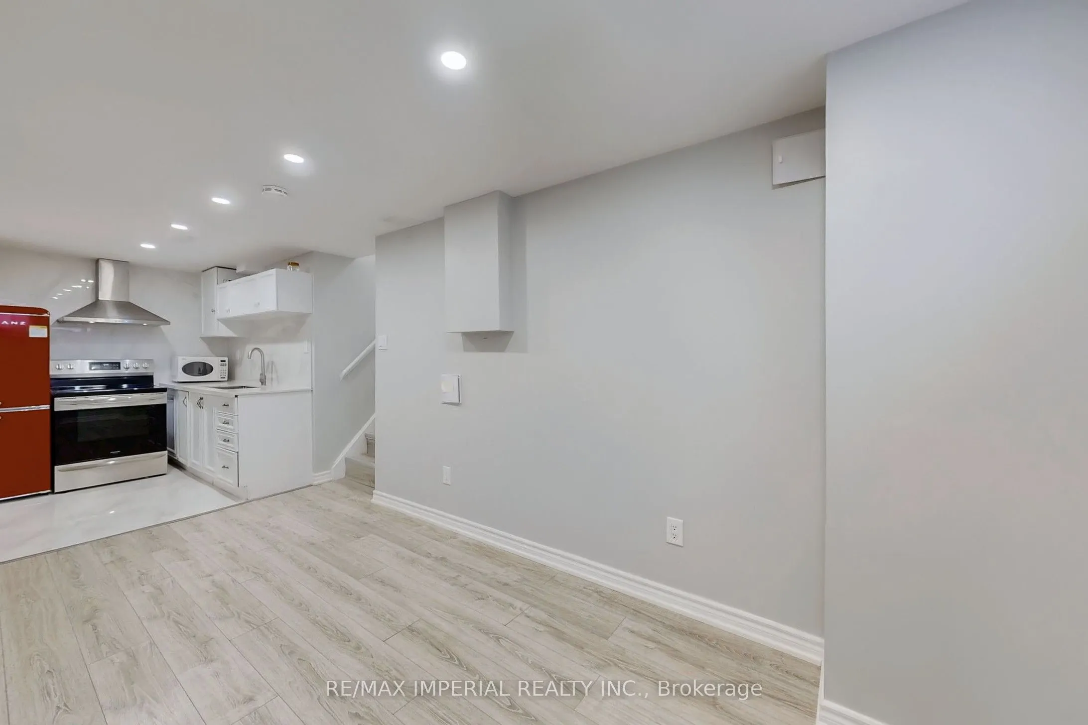 12 Sherwood Forest Drive
