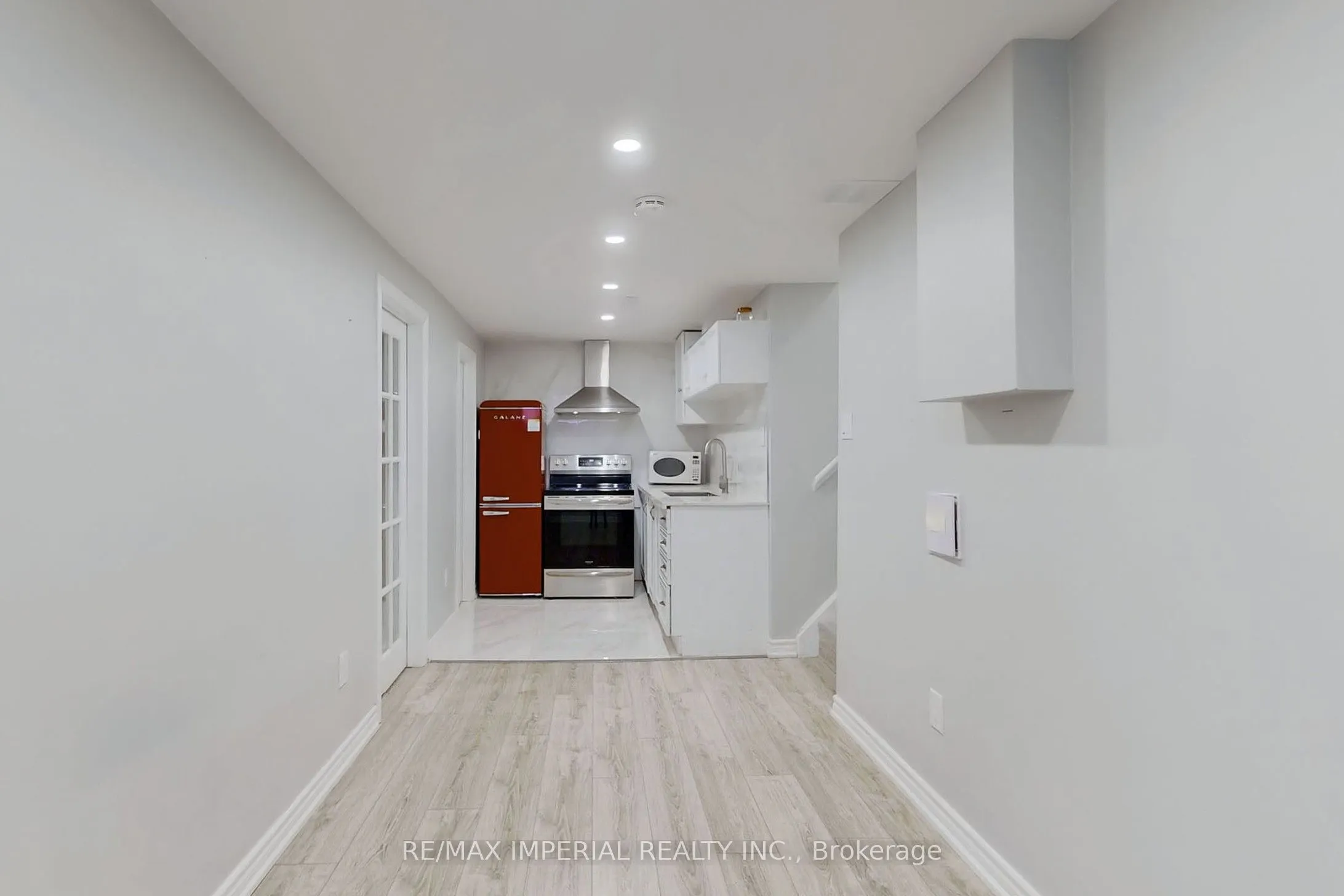12 Sherwood Forest Drive